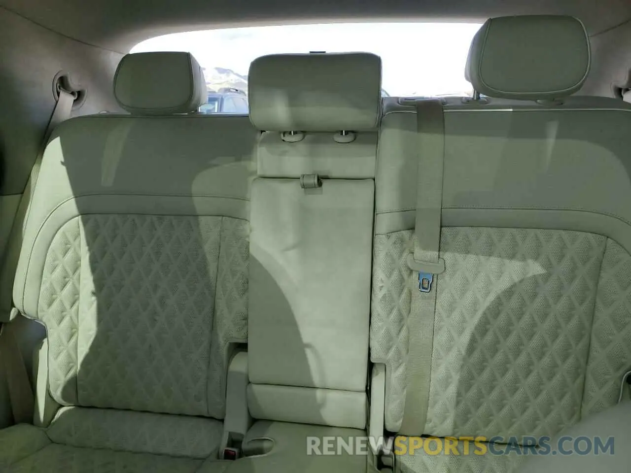 10 fotografías del automóvil dañado KMUKEDTB3PU011573 GENESIS GV60 PERFO 2023