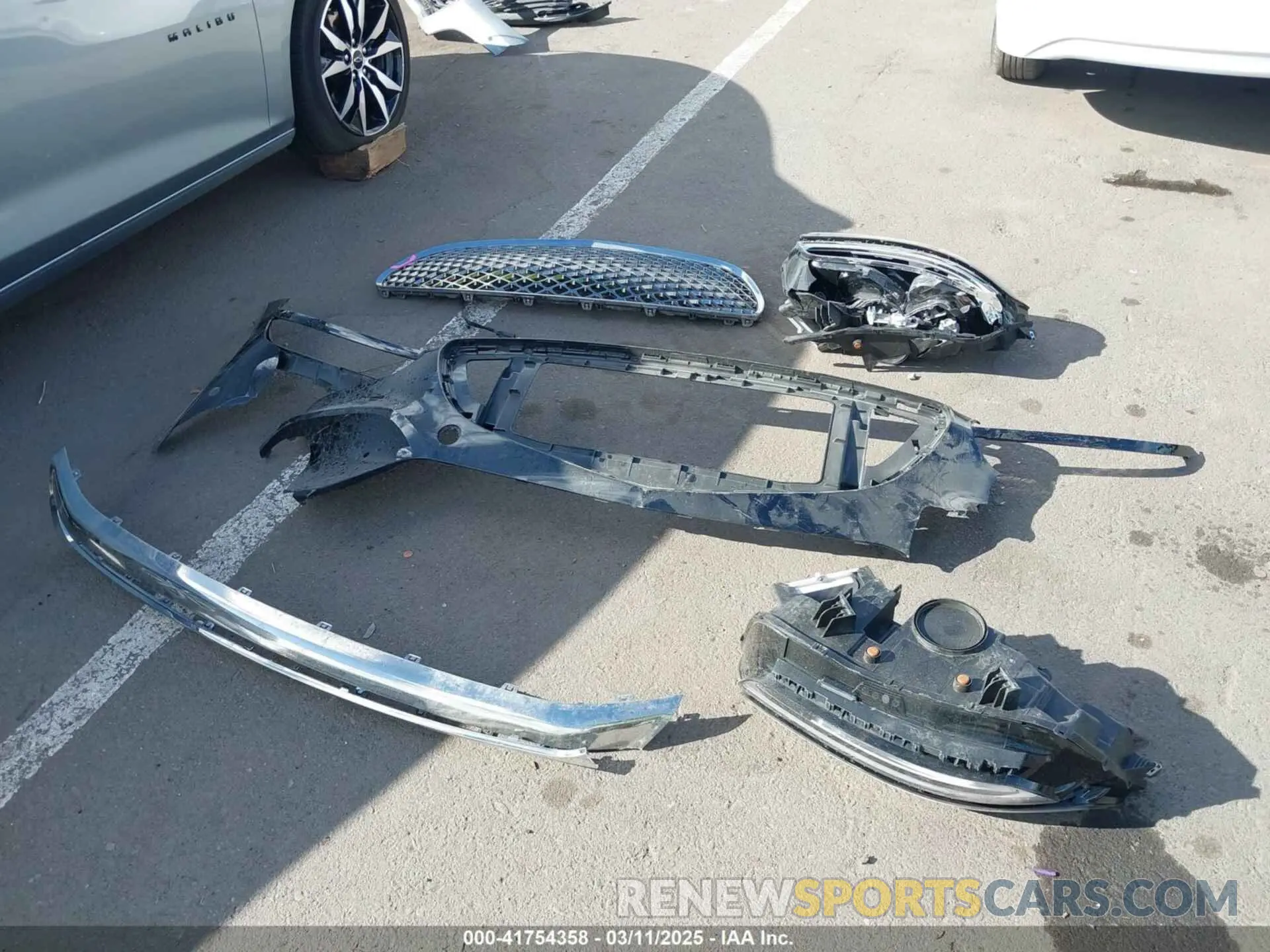 12 fotografías del automóvil dañado KMUMADTB2NU066730 GENESIS GV70 2022