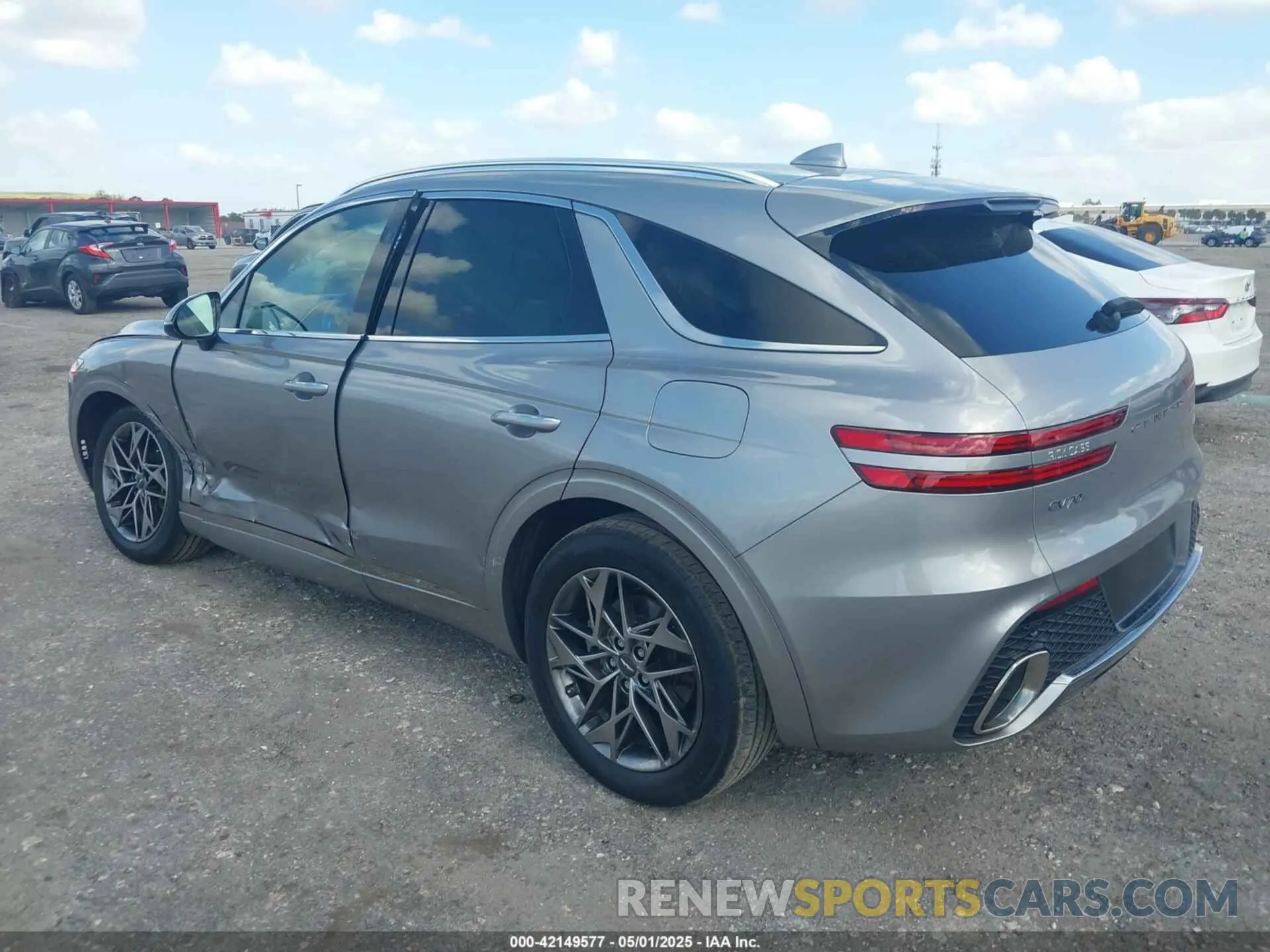 3 fotografías del automóvil dañado KMUMADTB4NU059911 GENESIS GV70 2022