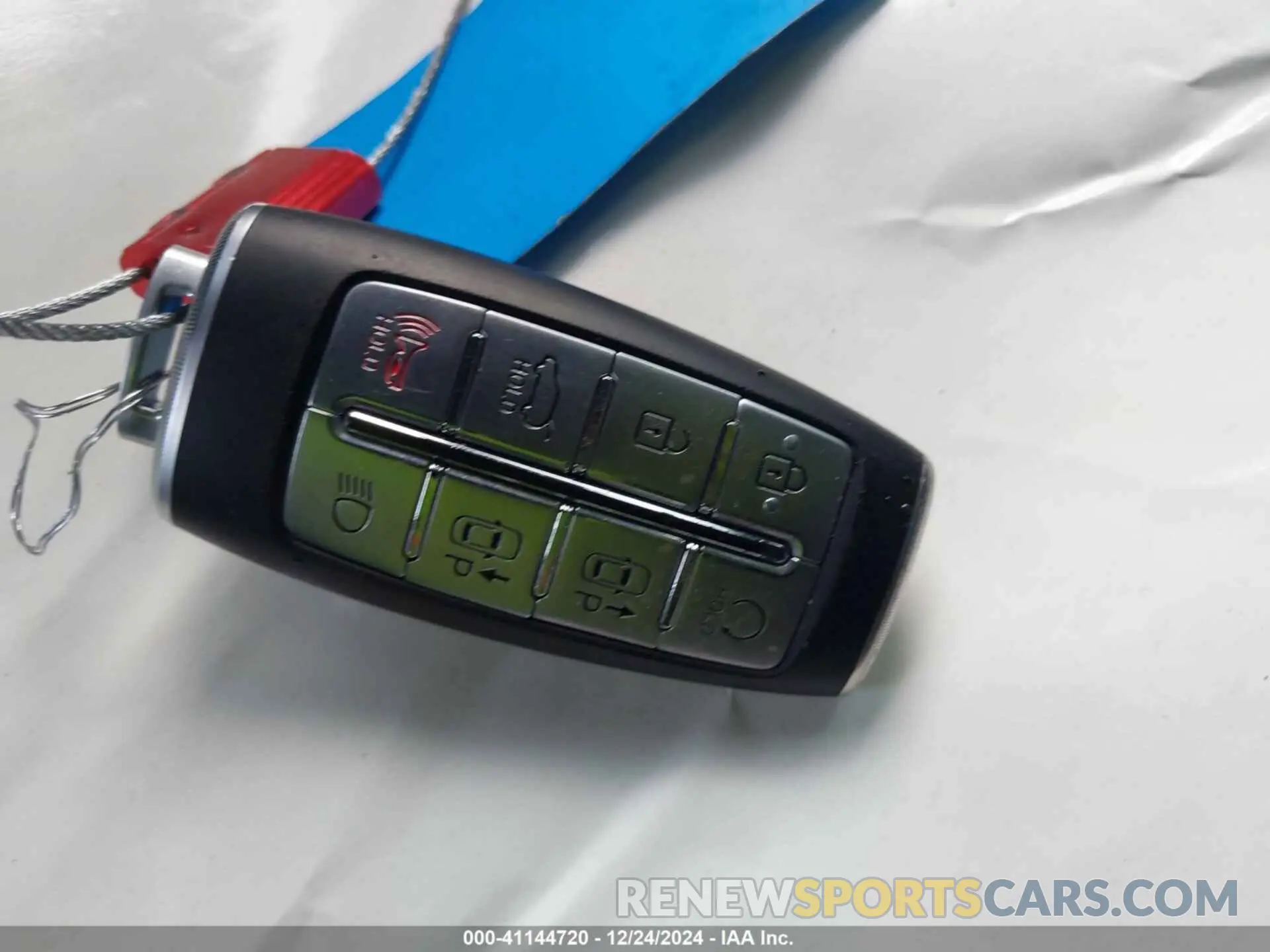 11 fotografías del automóvil dañado KMUMADTBXNU050016 GENESIS GV70 2022