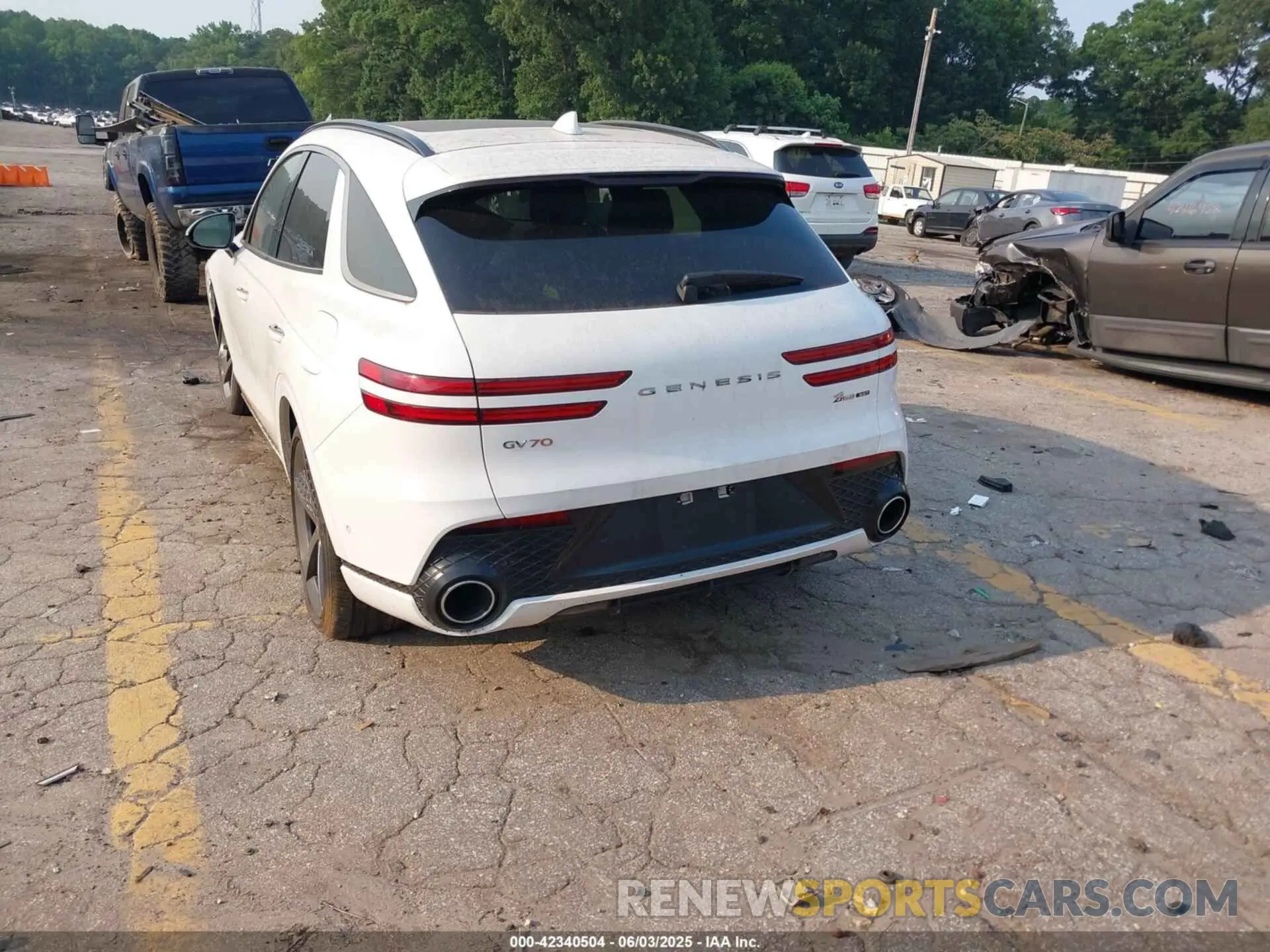 3 fotografías del automóvil dañado KMUMCDTC6NU040733 GENESIS GV70 2022
