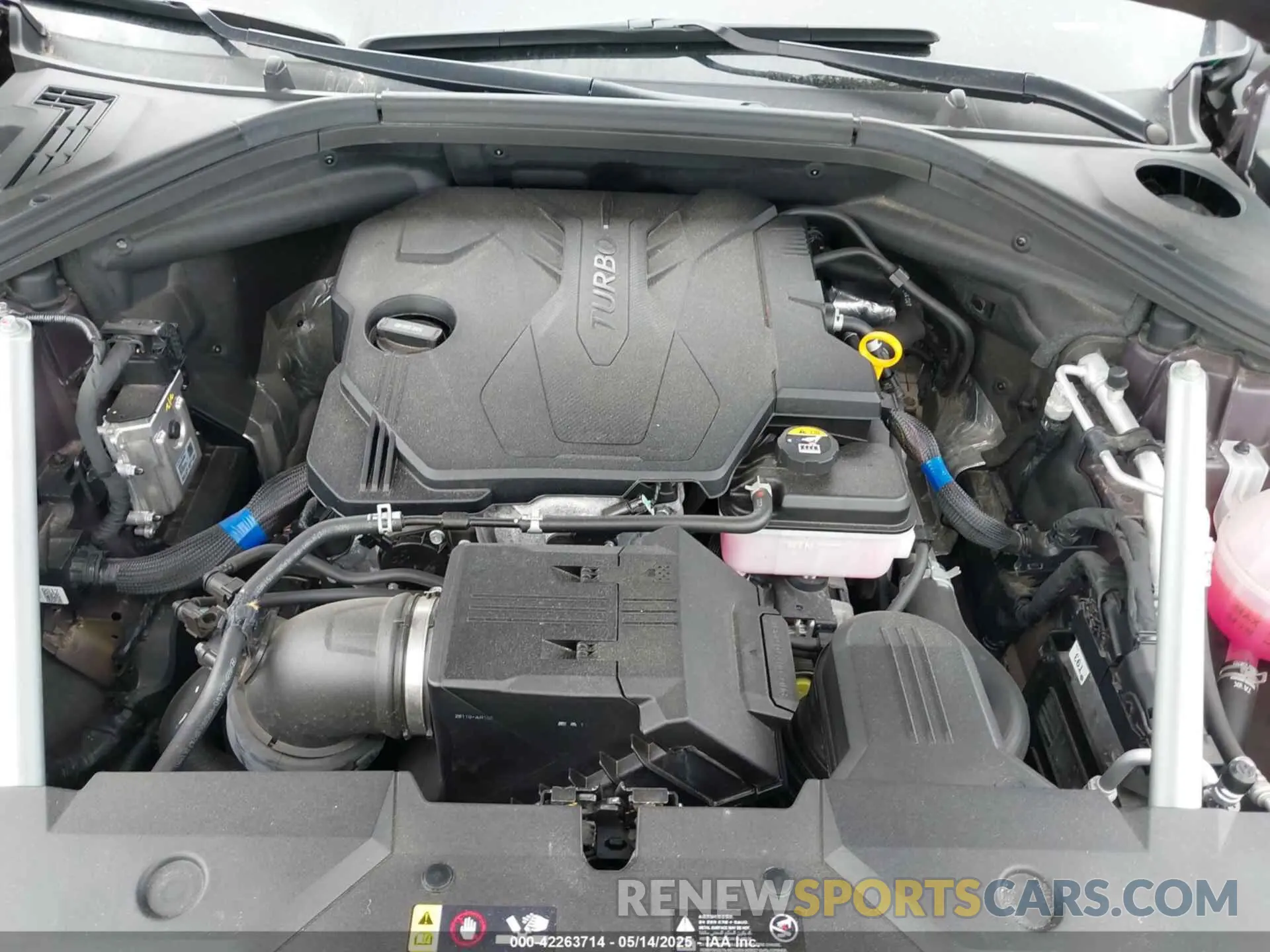 10 fotografías del automóvil dañado KMUMADTB1PU079293 GENESIS GV70 2023