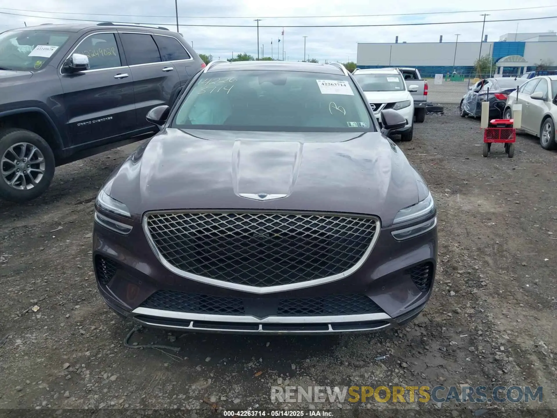12 fotografías del automóvil dañado KMUMADTB1PU079293 GENESIS GV70 2023