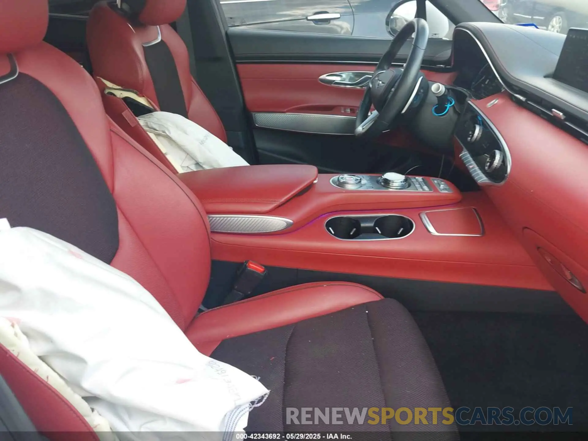 5 fotografías del automóvil dañado KMUMADTB1PU083862 GENESIS GV70 2023