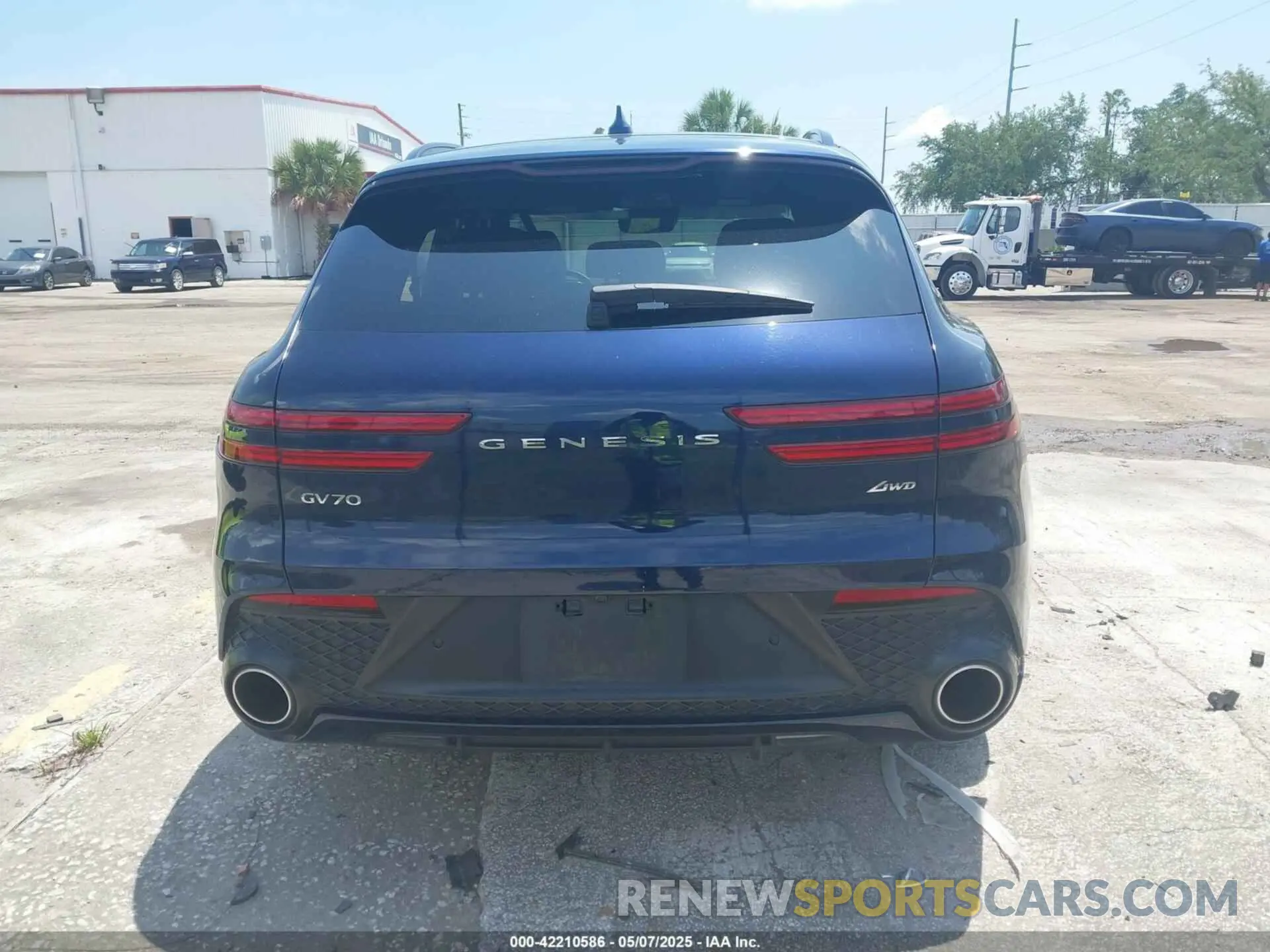 16 fotografías del automóvil dañado KMUMADTB1PU100692 GENESIS GV70 2023
