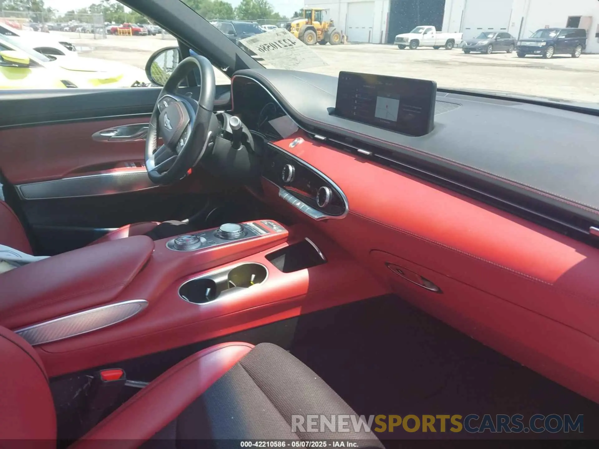 5 fotografías del automóvil dañado KMUMADTB1PU100692 GENESIS GV70 2023