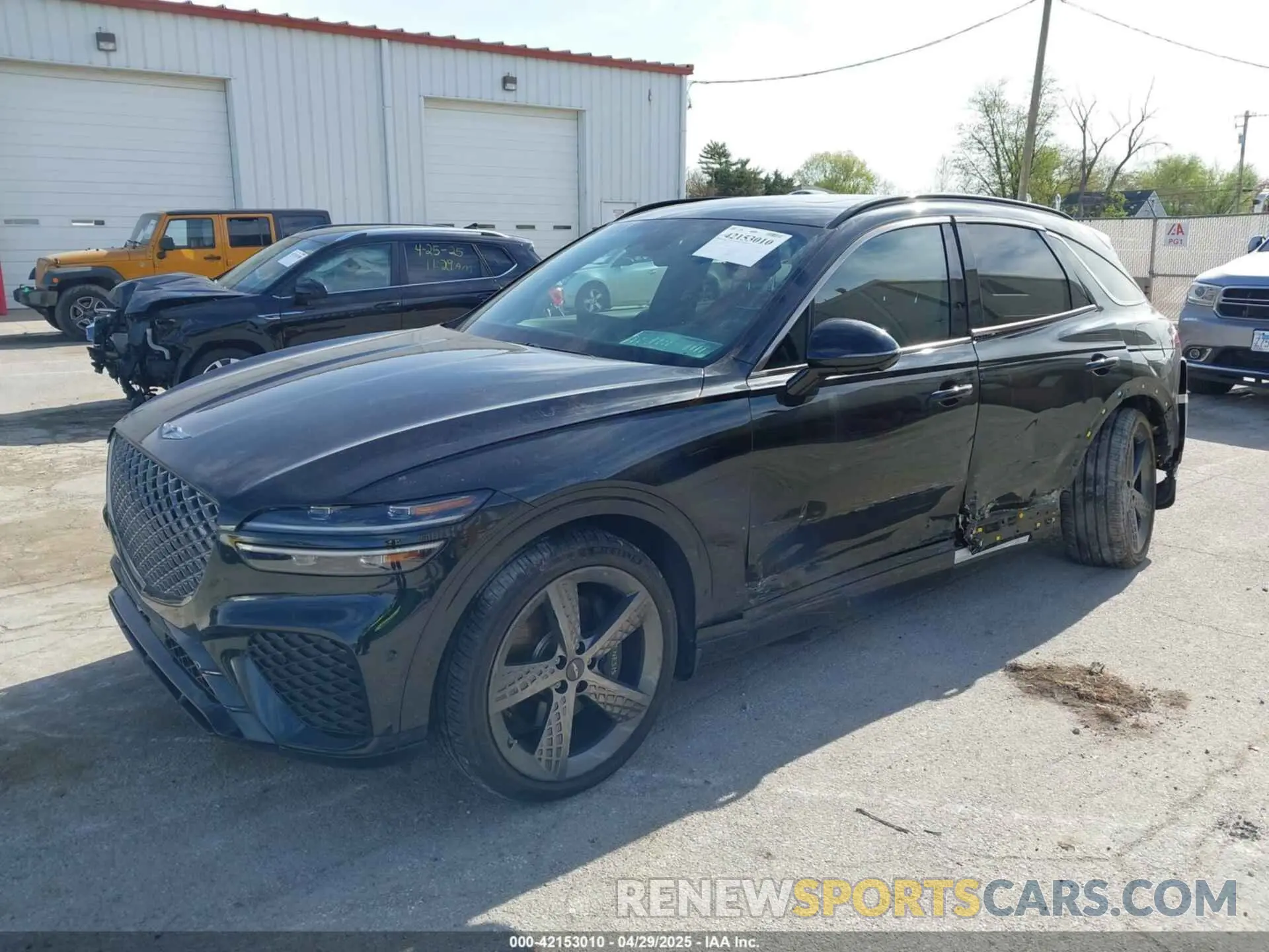 2 fotografías del automóvil dañado KMUMADTB2PU089637 GENESIS GV70 2023