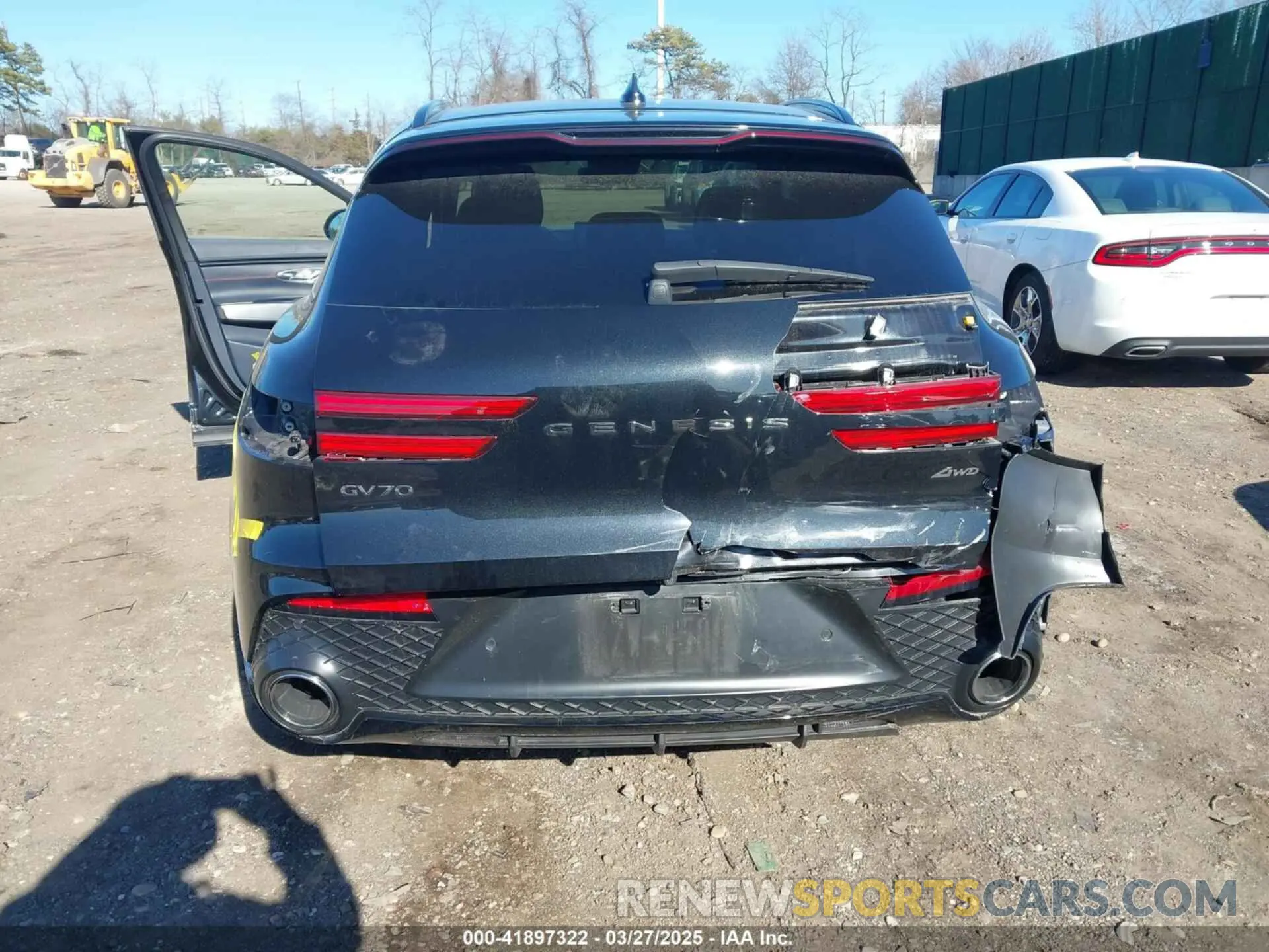 6 fotografías del automóvil dañado KMUMADTB4PU102310 GENESIS GV70 2023