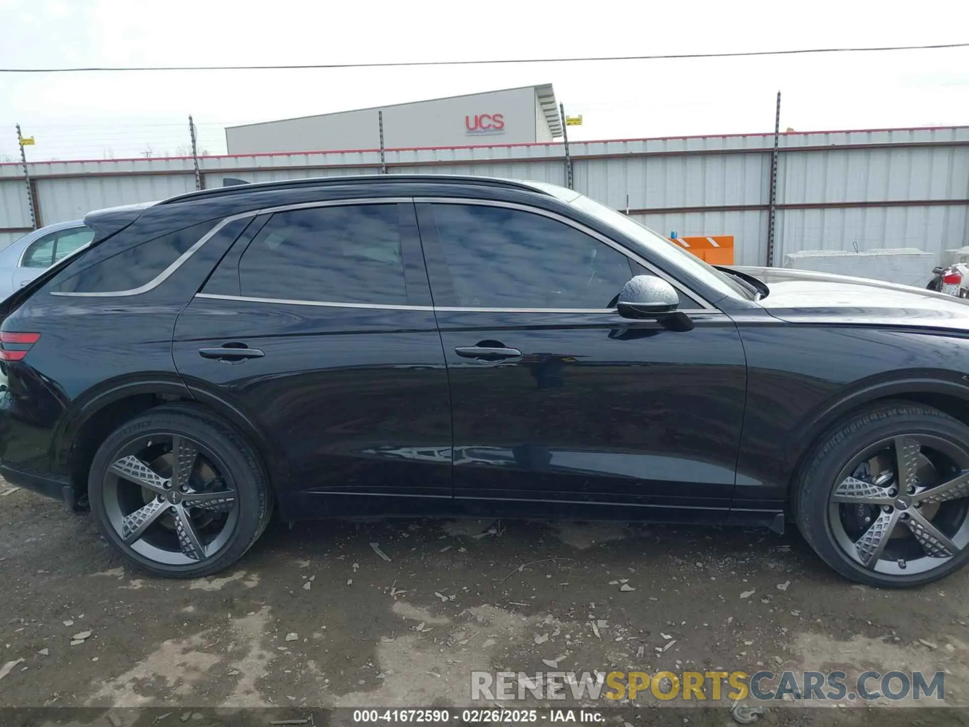 14 fotografías del automóvil dañado KMUMADTB4PU105367 GENESIS GV70 2023