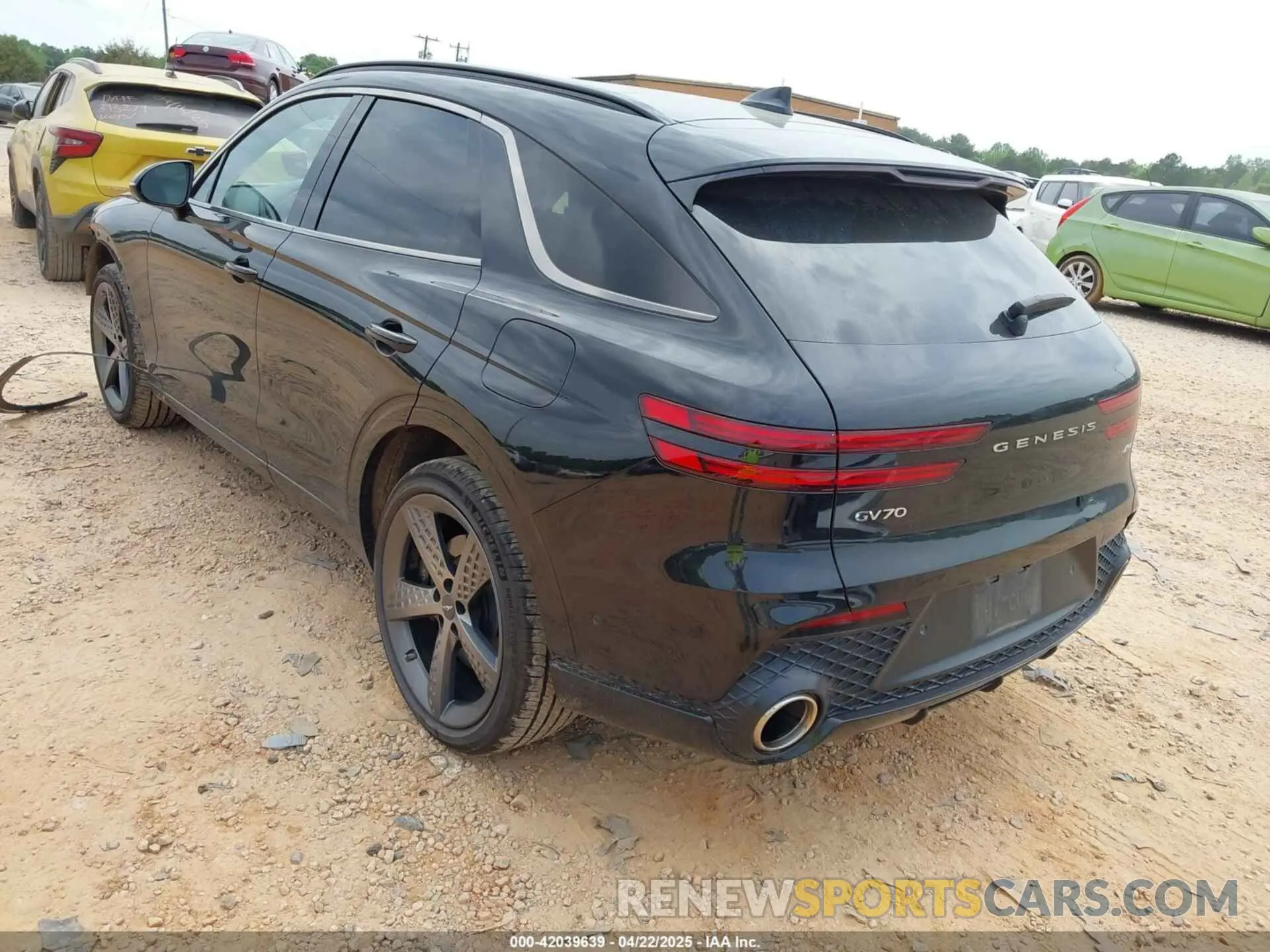 3 fotografías del automóvil dañado KMUMADTB5PU080446 GENESIS GV70 2023
