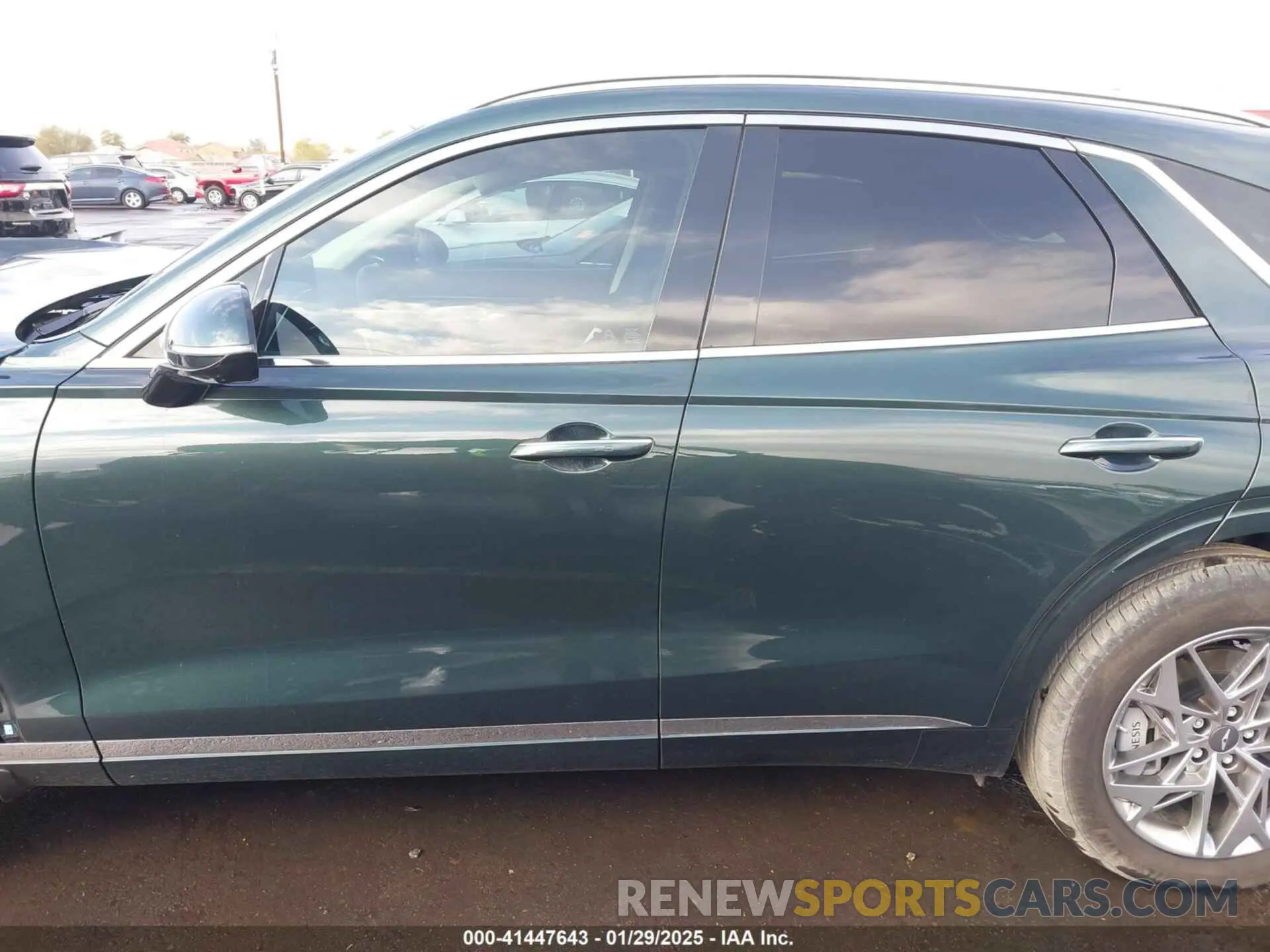 14 fotografías del automóvil dañado KMUMADTB5PU114854 GENESIS GV70 2023