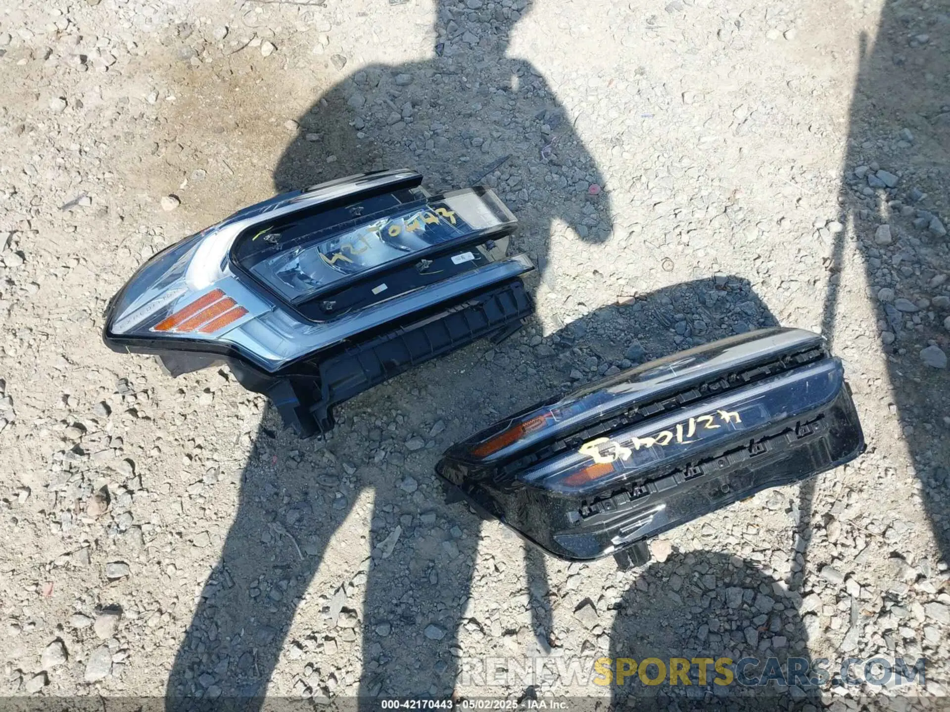 11 fotografías del automóvil dañado KMUMADTB5PU134876 GENESIS GV70 2023