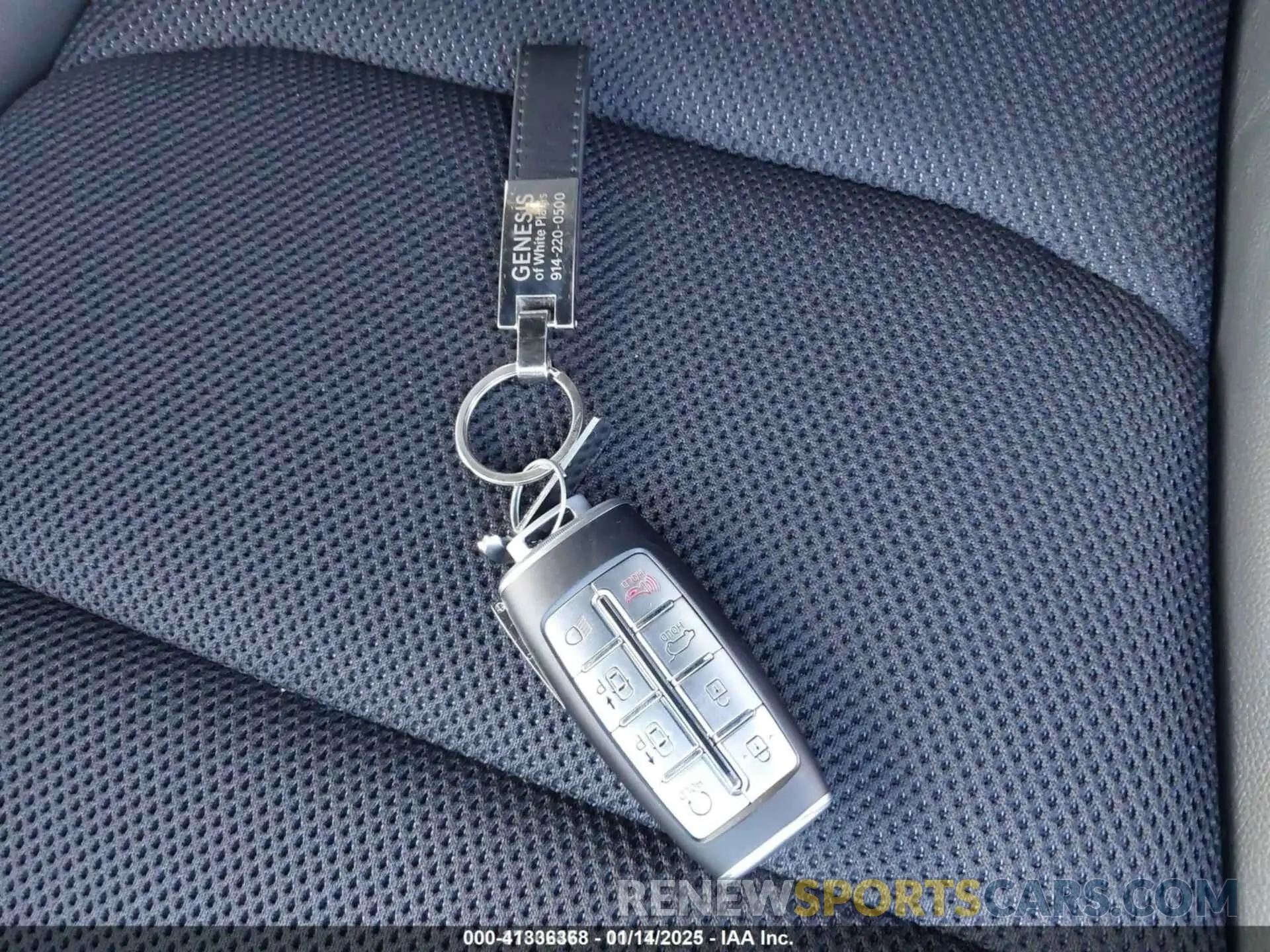 11 fotografías del automóvil dañado KMUMADTB5PU139818 GENESIS GV70 2023