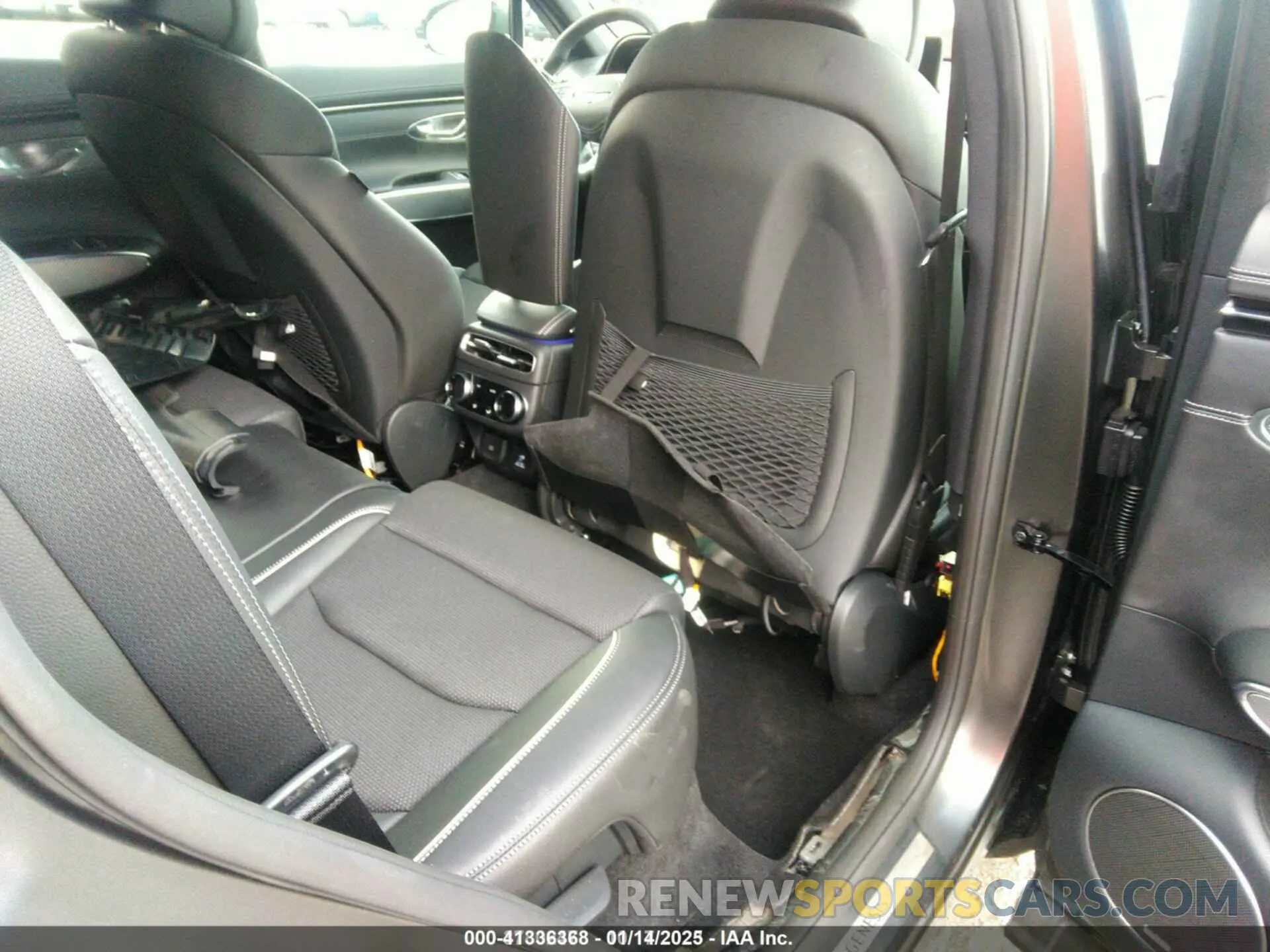 8 fotografías del automóvil dañado KMUMADTB5PU139818 GENESIS GV70 2023