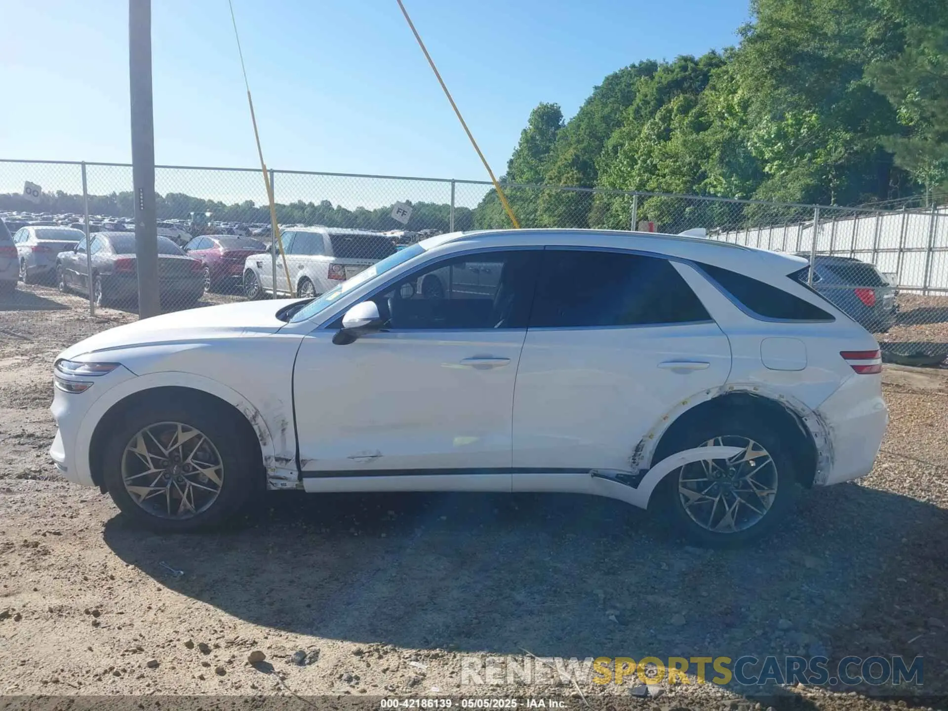 14 fotografías del automóvil dañado KMUMADTB7PU120364 GENESIS GV70 2023