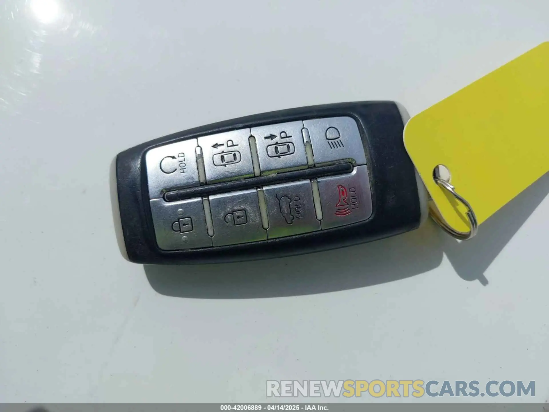 11 fotografías del automóvil dañado KMUMADTB8PU109955 GENESIS GV70 2023