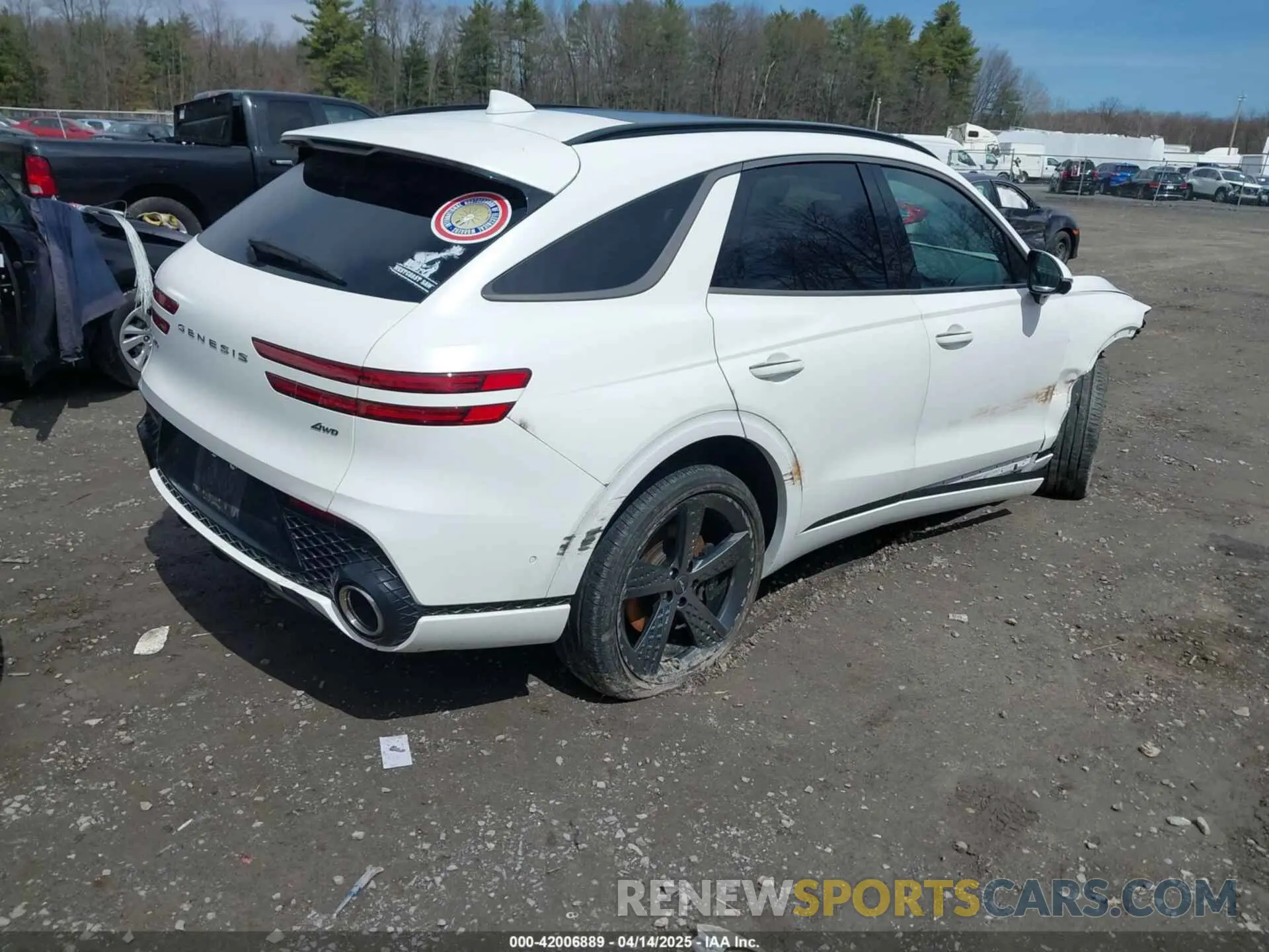 4 fotografías del automóvil dañado KMUMADTB8PU109955 GENESIS GV70 2023