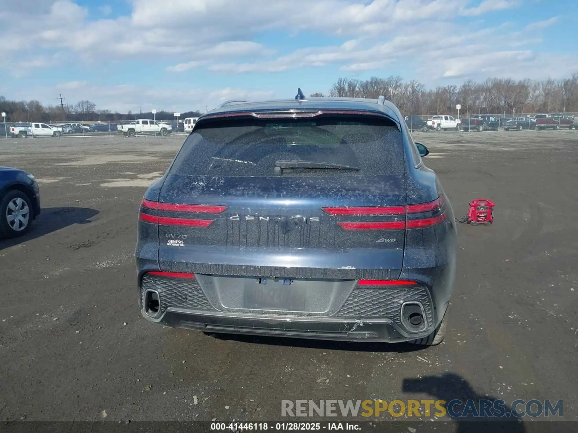 16 fotografías del automóvil dañado KMUMADTB8PU129798 GENESIS GV70 2023