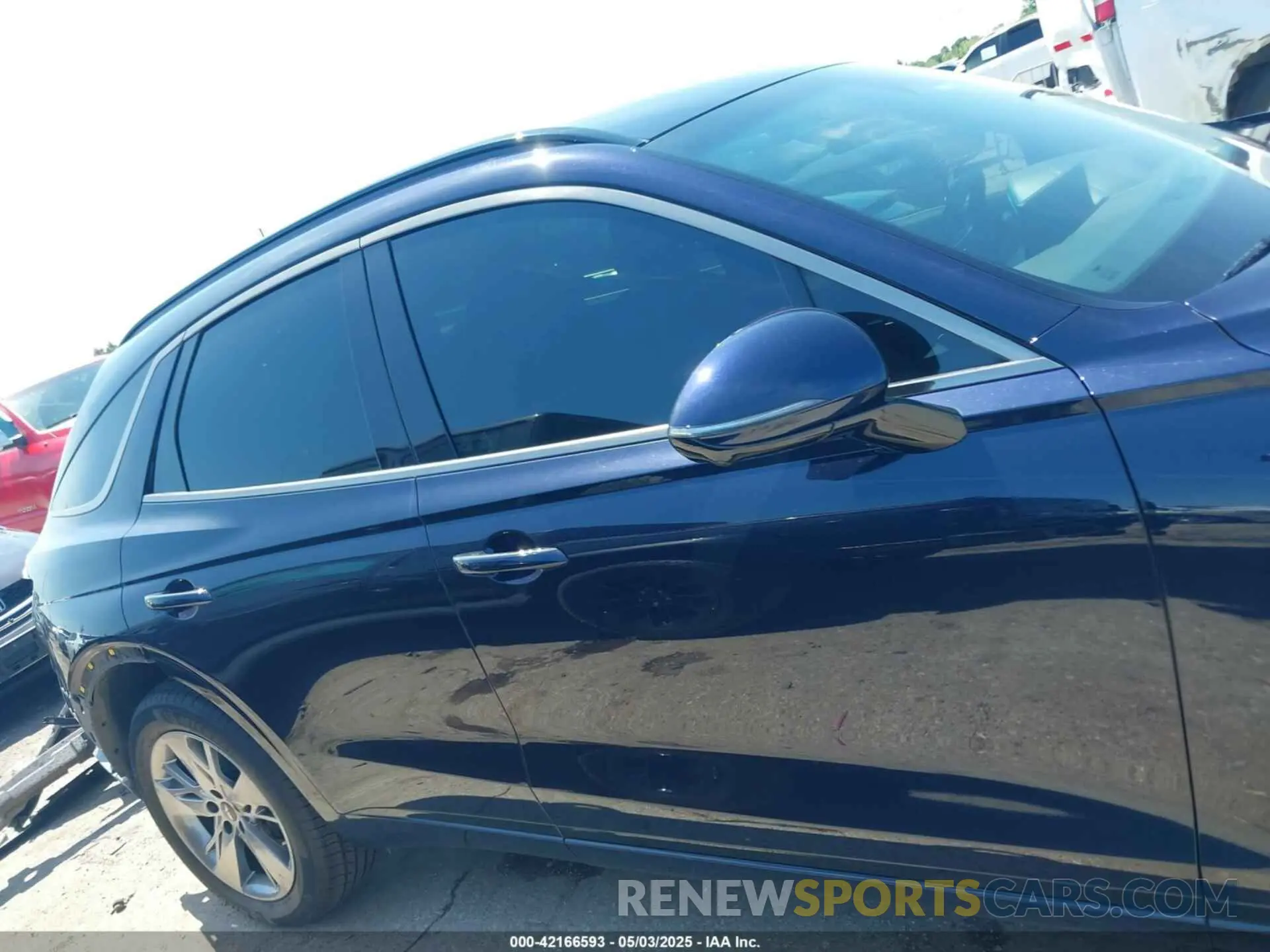 13 fotografías del automóvil dañado KMUMADTB8PU132393 GENESIS GV70 2023