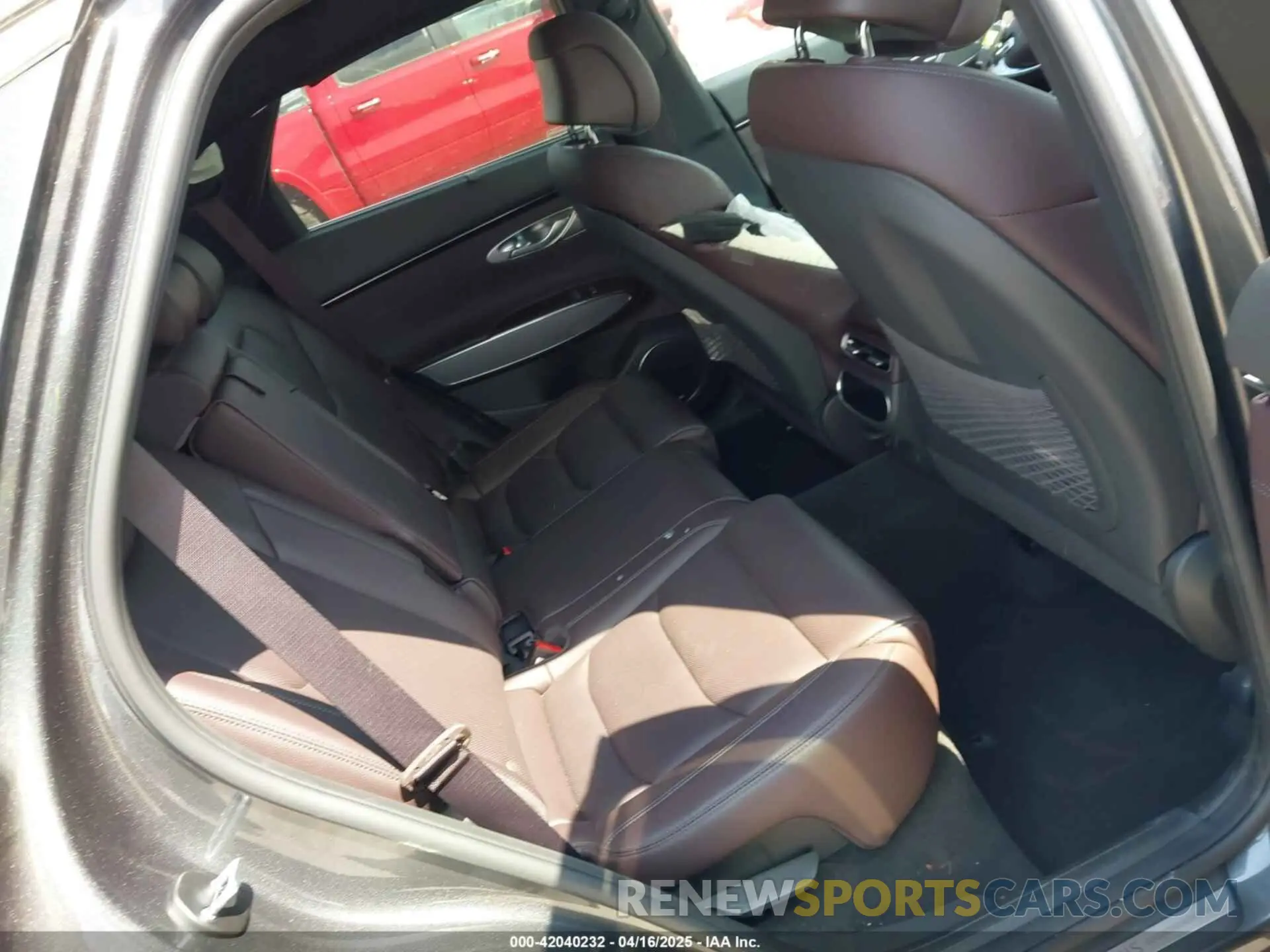 8 fotografías del automóvil dañado KMUMADTB9PU084936 GENESIS GV70 2023