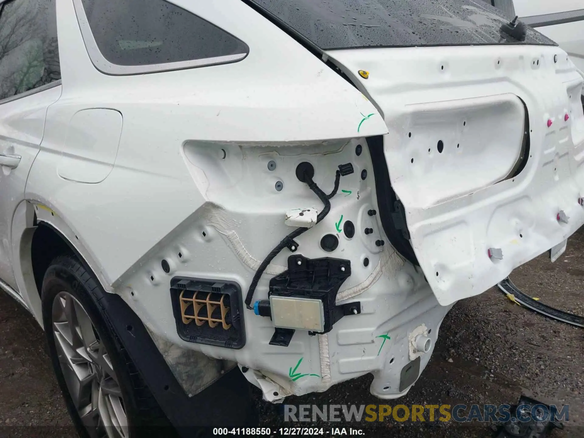 6 fotografías del automóvil dañado KMUMADTBXPU121234 GENESIS GV70 2023