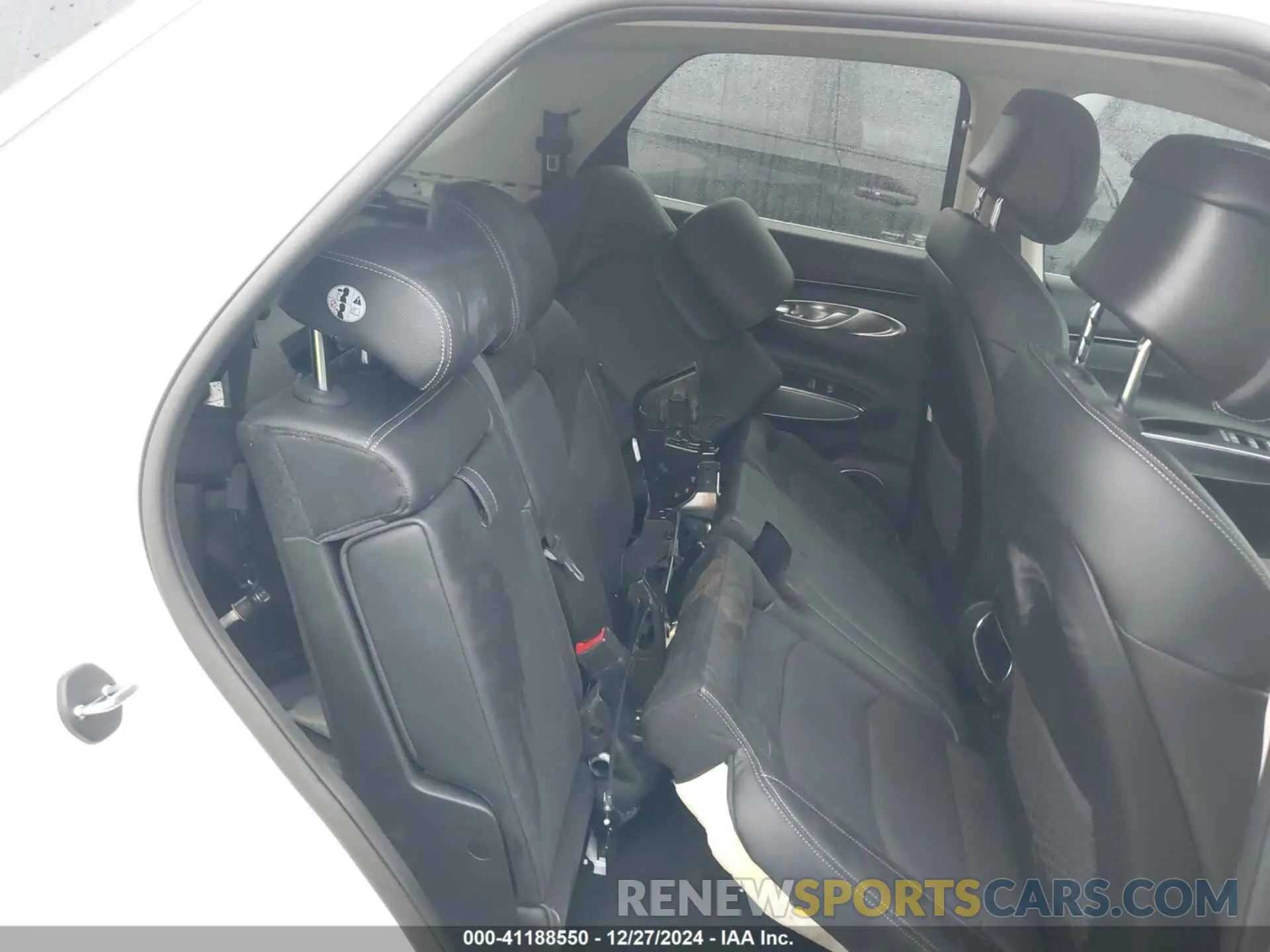 8 fotografías del automóvil dañado KMUMADTBXPU121234 GENESIS GV70 2023