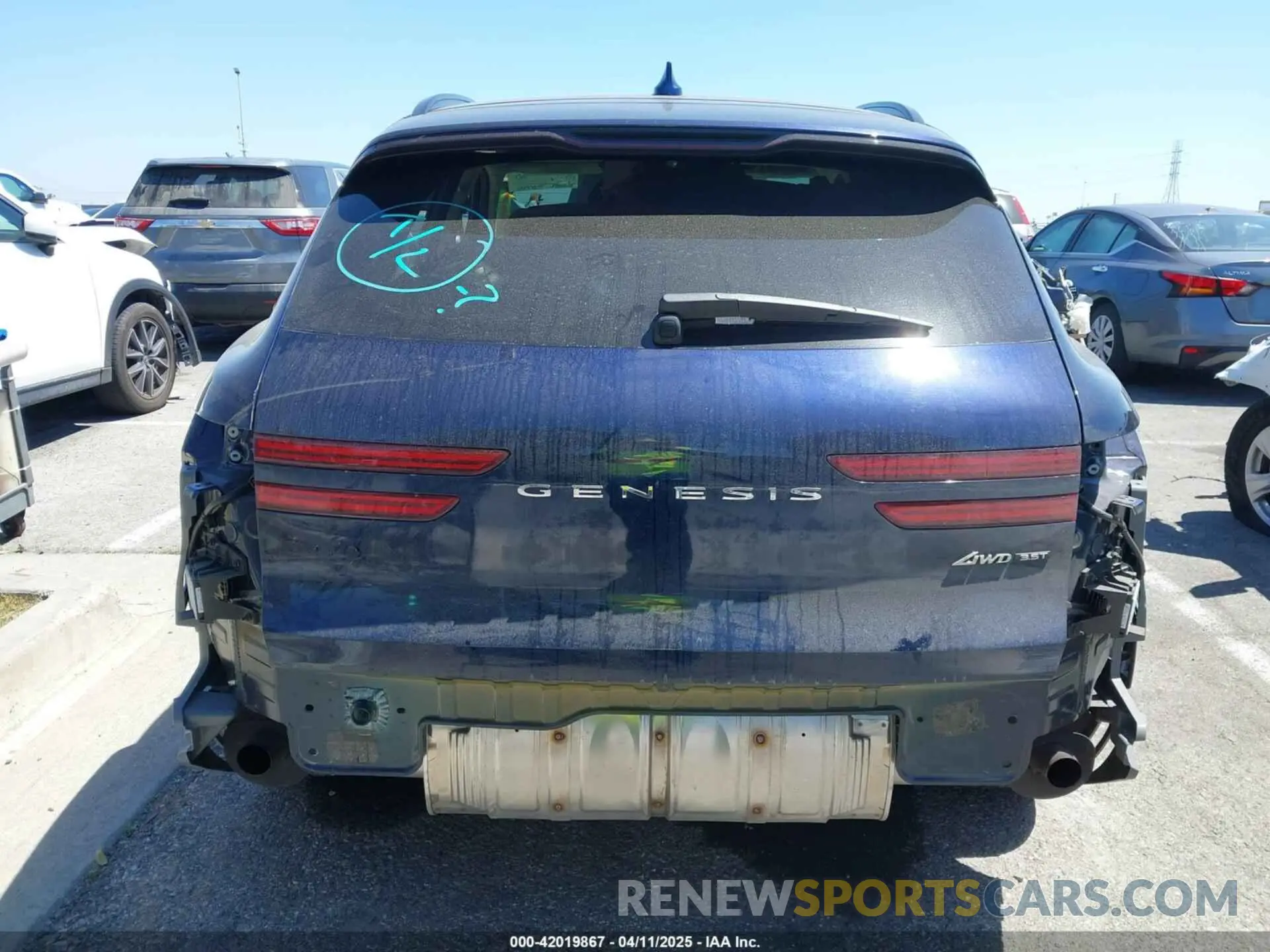 17 fotografías del automóvil dañado KMUMCDTC7PU104345 GENESIS GV70 2023