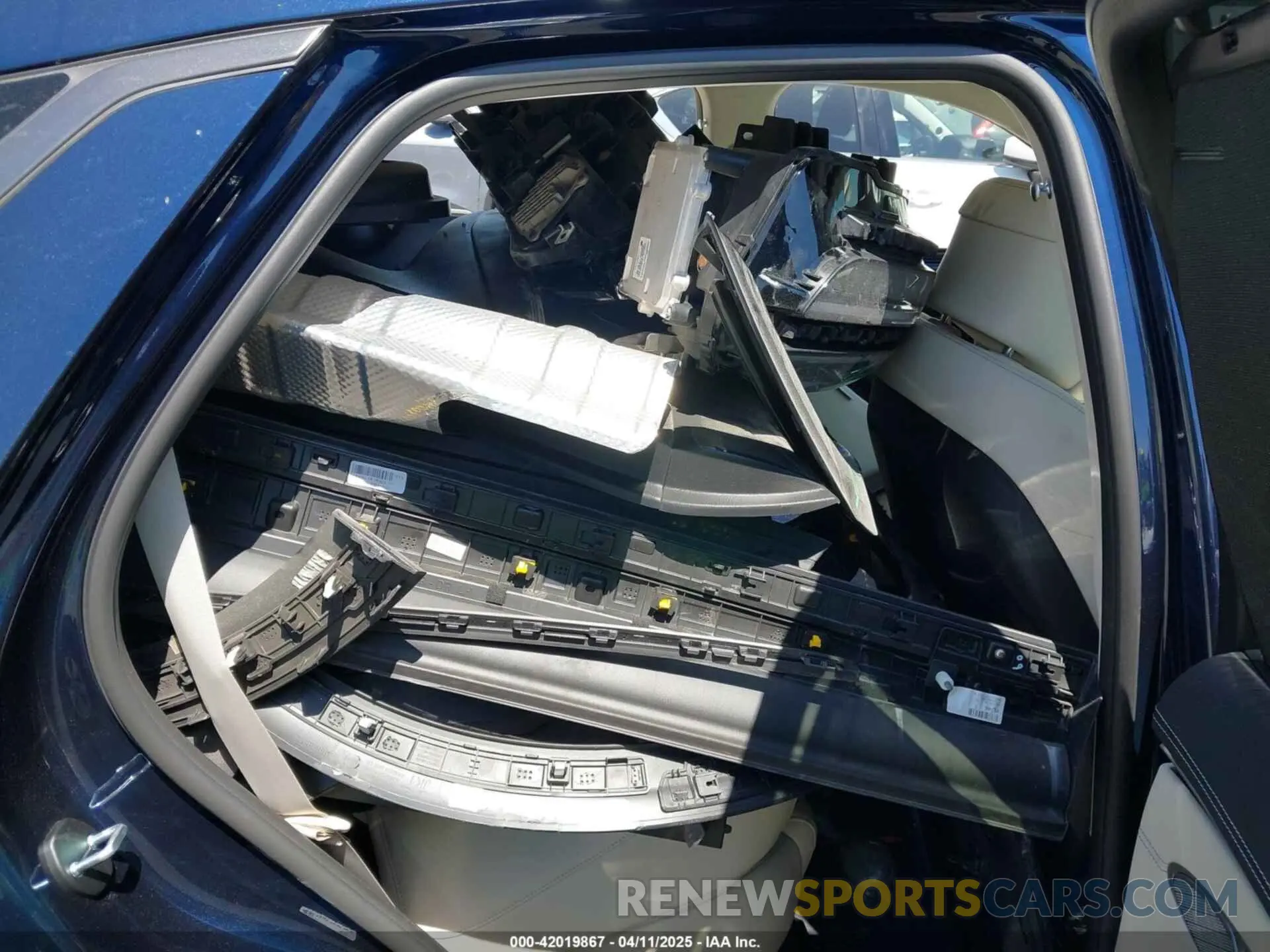 8 fotografías del automóvil dañado KMUMCDTC7PU104345 GENESIS GV70 2023