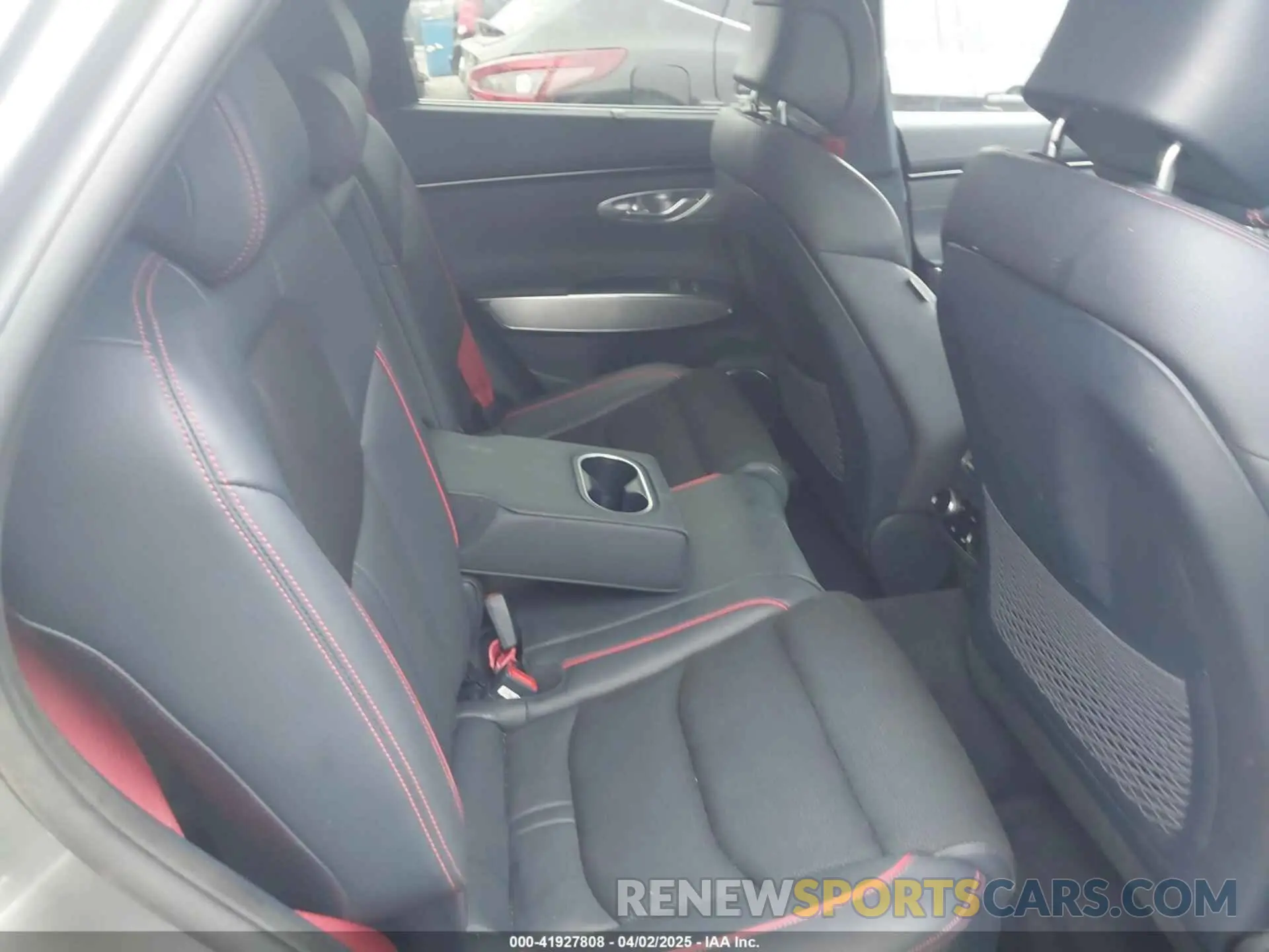 8 fotografías del automóvil dañado 5NMMADTB3RH008657 GENESIS GV70 2024
