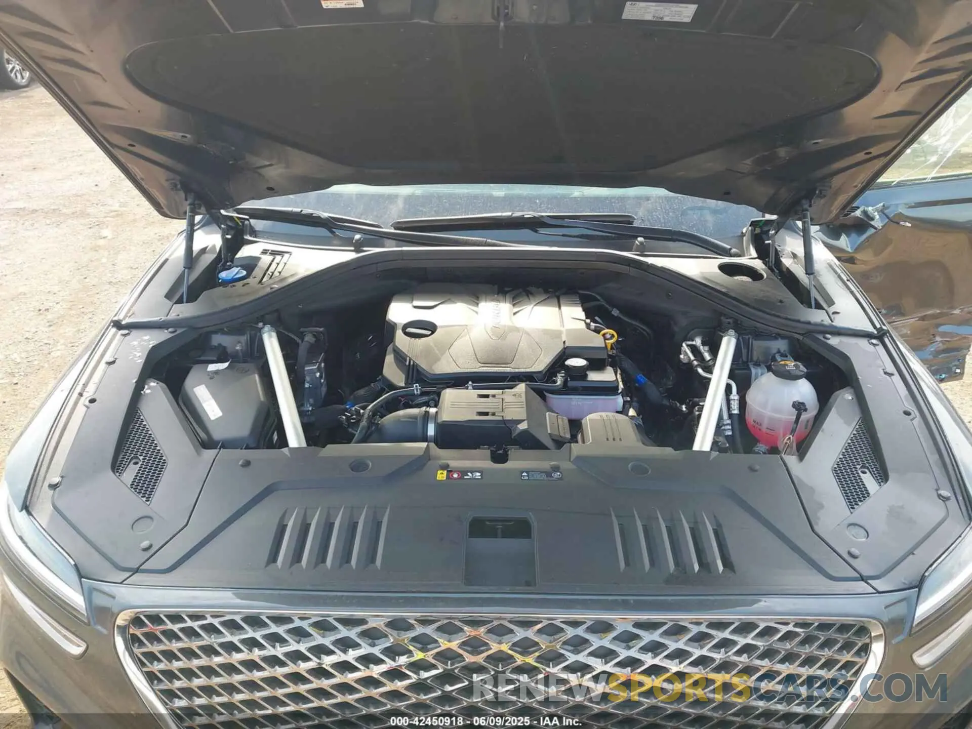 10 fotografías del automóvil dañado 5NMMADTB6RH011004 GENESIS GV70 2024