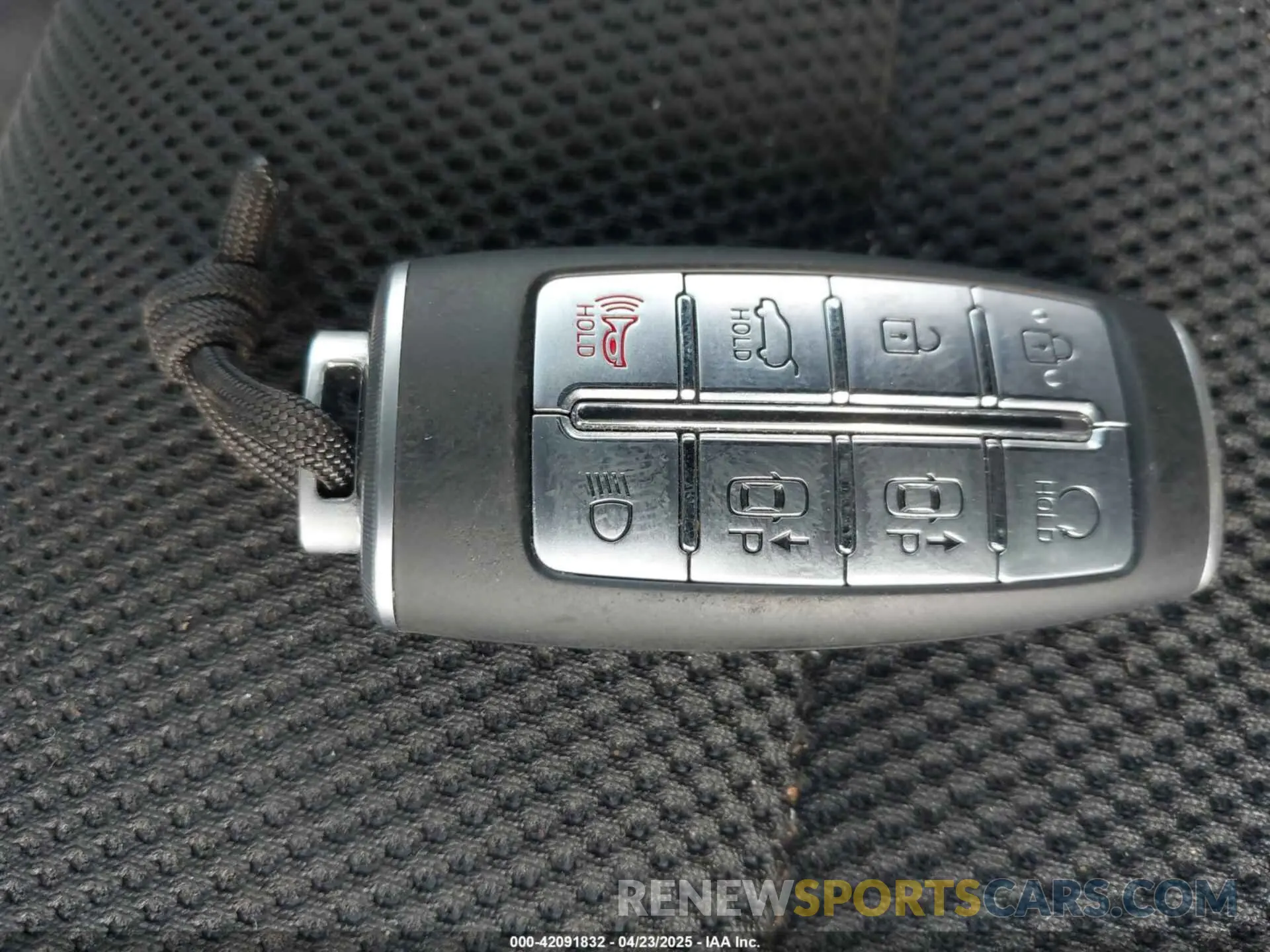 11 fotografías del automóvil dañado 5NMMADTBXRH009739 GENESIS GV70 2024