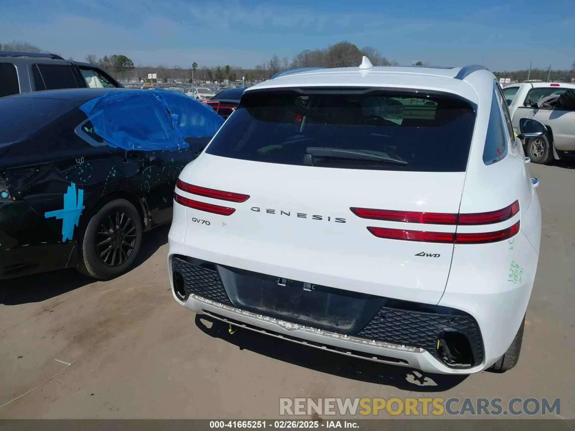 17 fotografías del automóvil dañado 5NMMADTB4SH017423 GENESIS GV70 2025