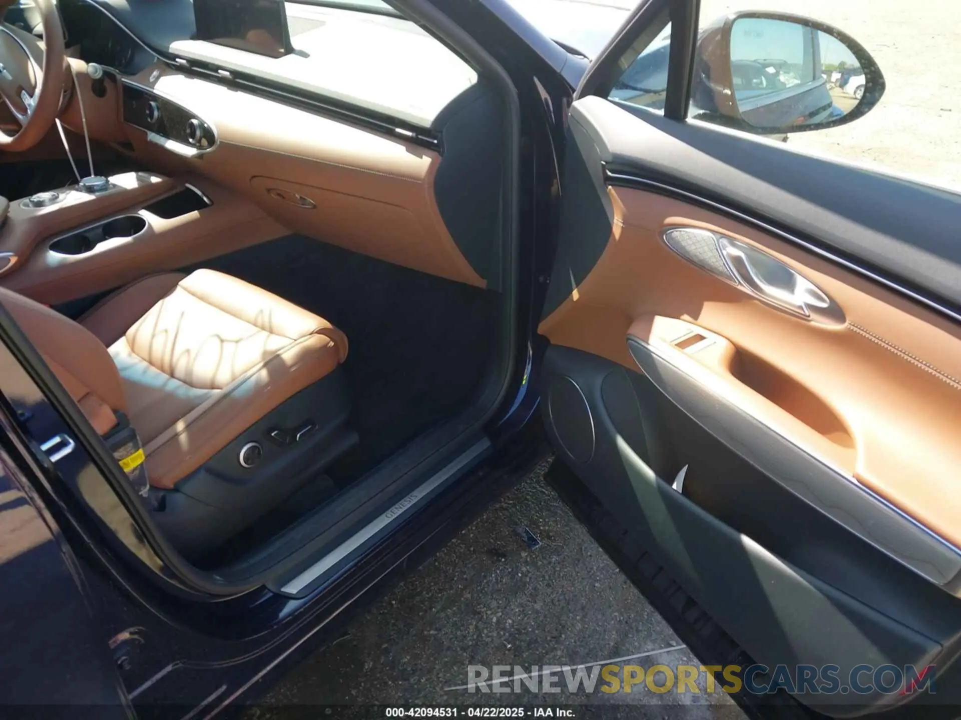 5 fotografías del automóvil dañado 5NMMADTB9SH023752 GENESIS GV70 2025