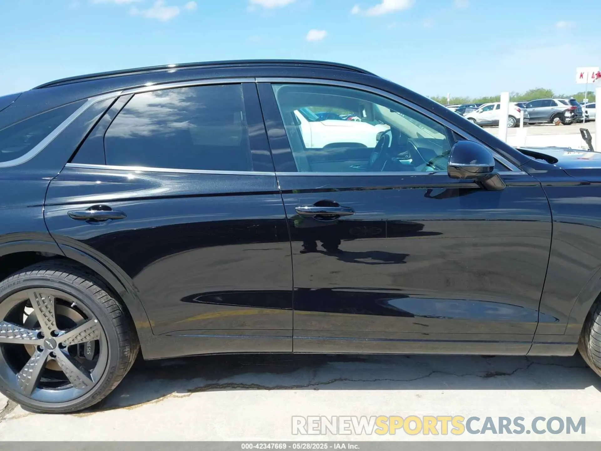 13 fotografías del automóvil dañado 5NMMCDTC2SH026768 GENESIS GV70 2025