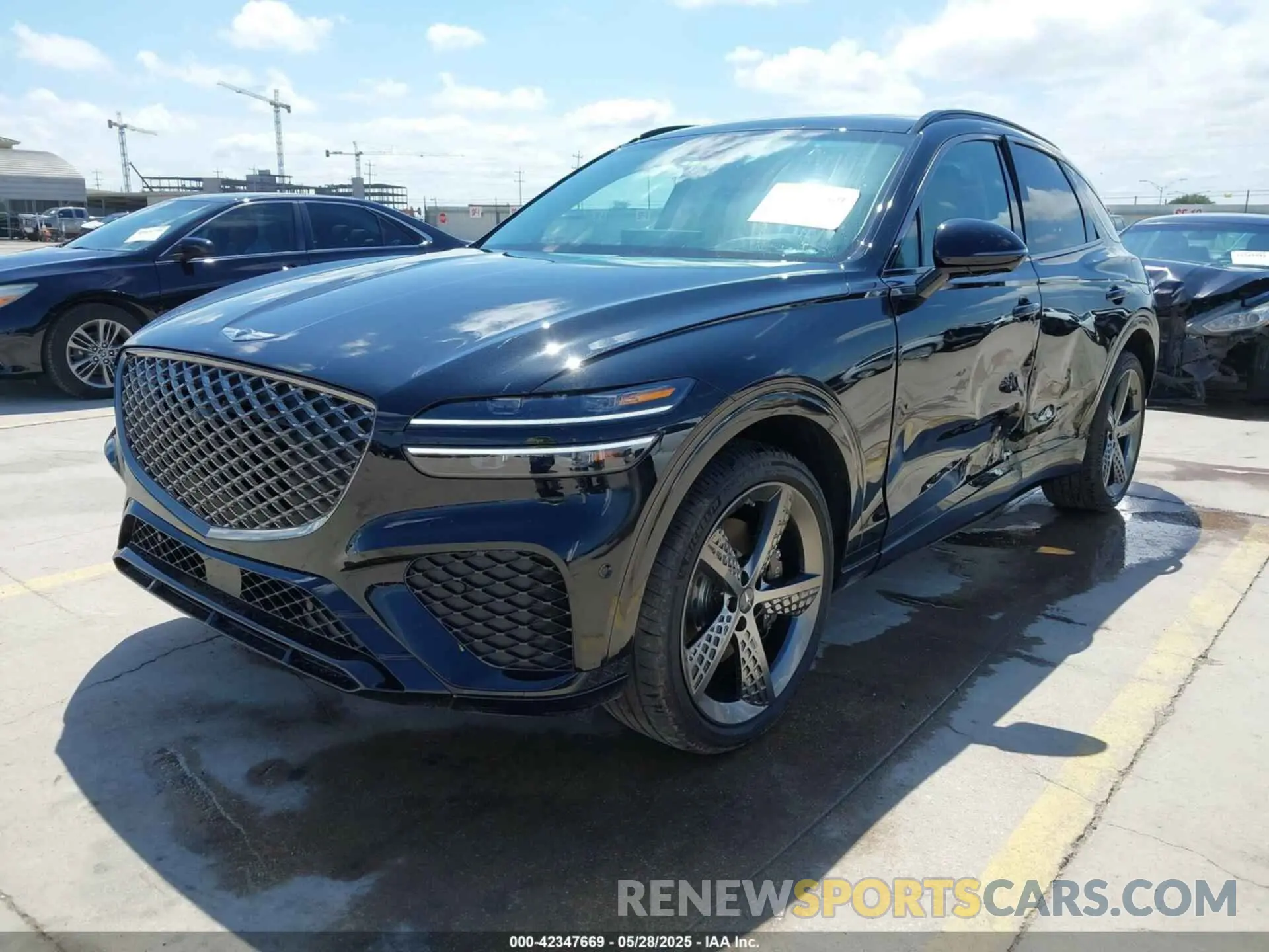 2 fotografías del automóvil dañado 5NMMCDTC2SH026768 GENESIS GV70 2025