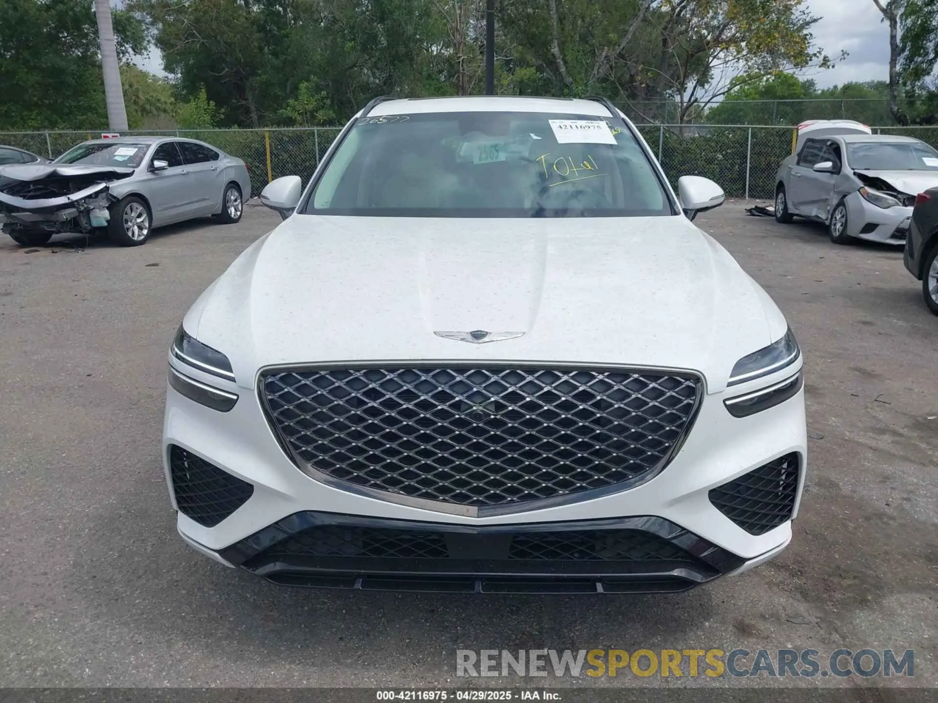 12 fotografías del automóvil dañado 5NMMCDTC3SH033082 GENESIS GV70 2025