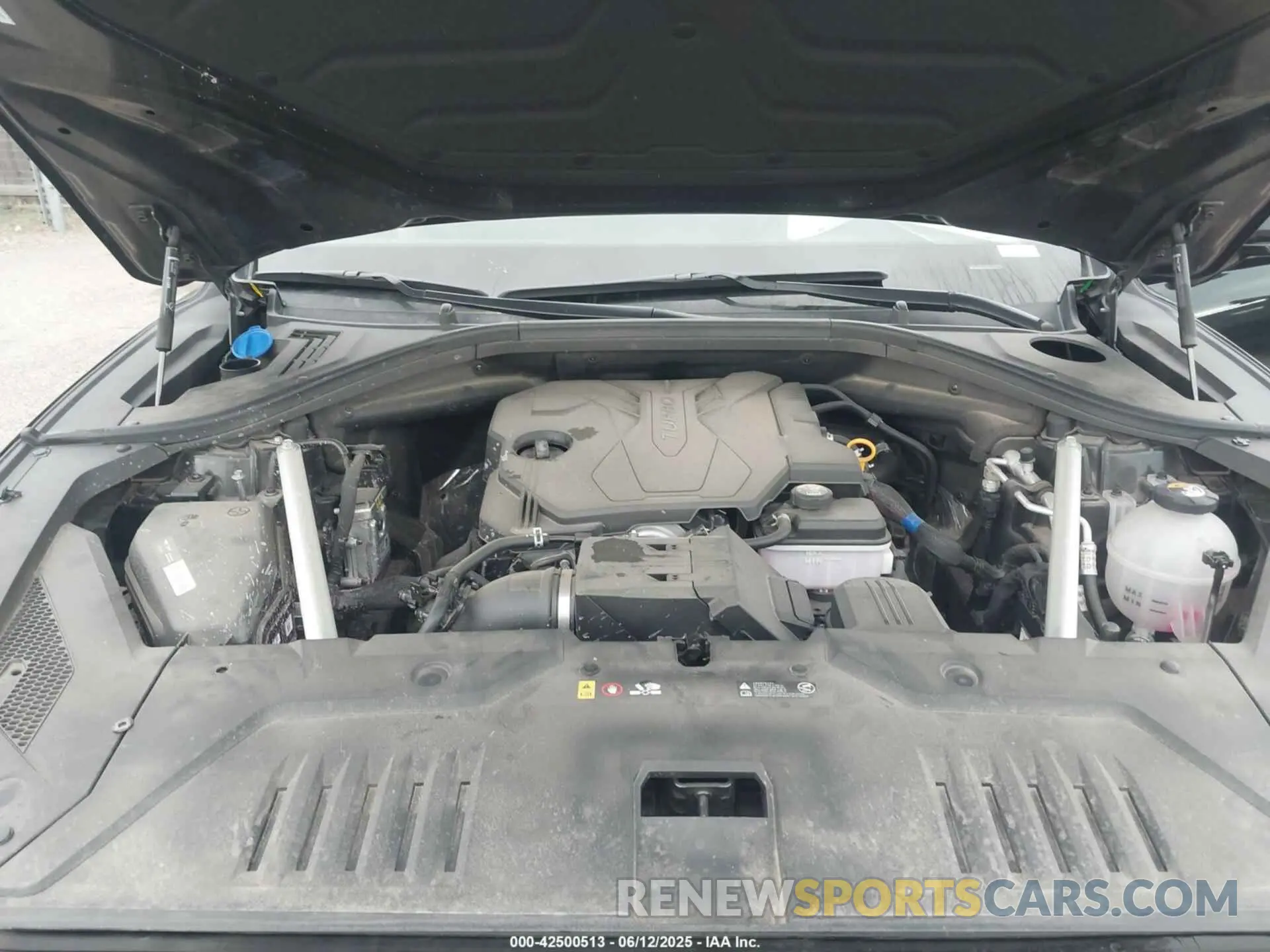 10 fotografías del automóvil dañado KMUMADTB7SU199933 GENESIS GV70 2025