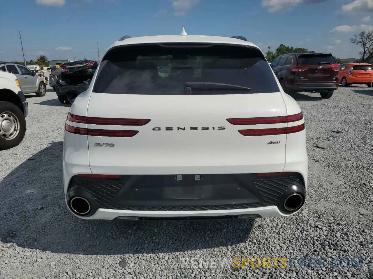 6 fotografías del automóvil dañado KMUMADTB0NU058027 GENESIS GV70 BASE 2022