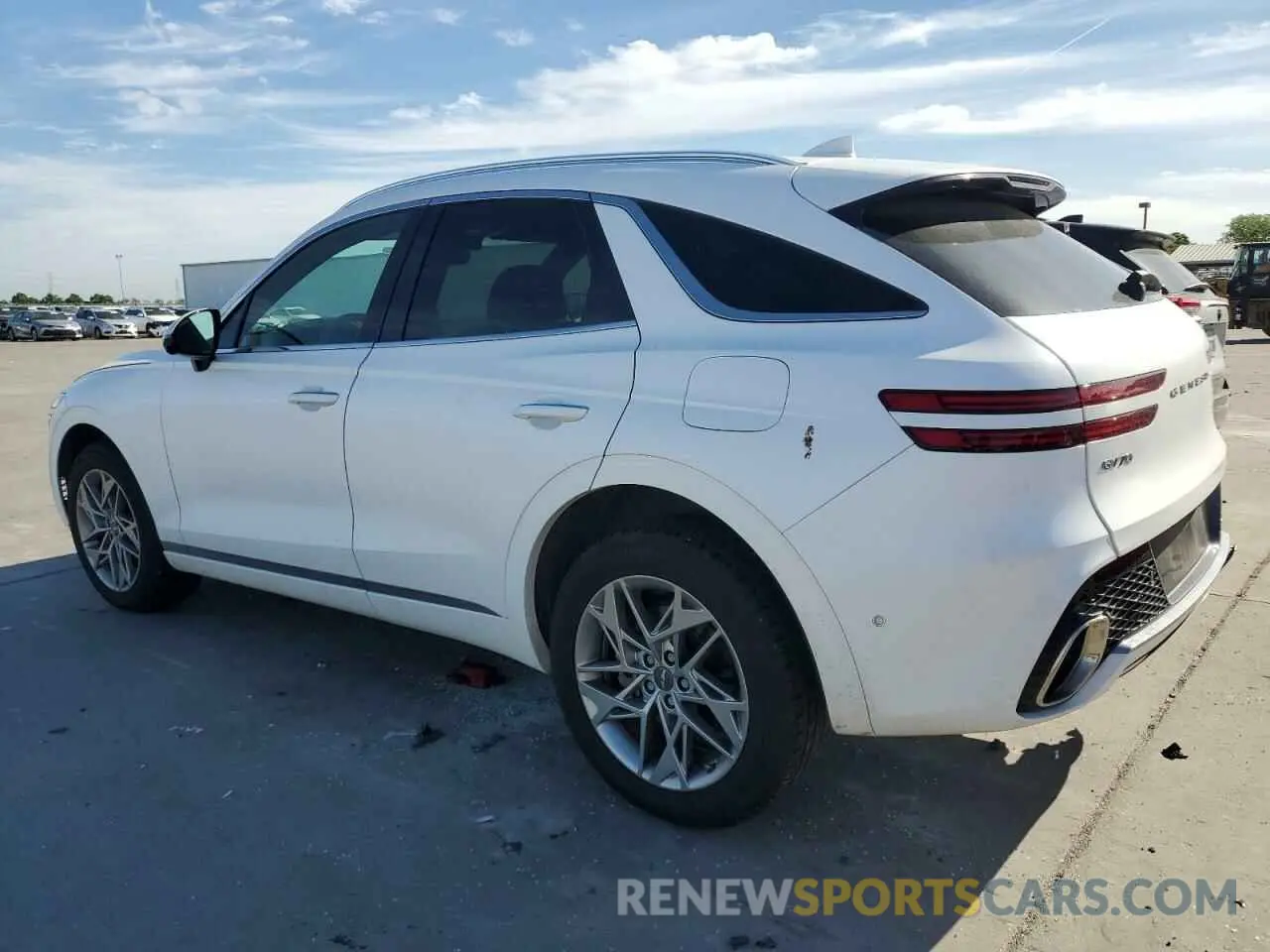 2 fotografías del automóvil dañado KMUMADTB5NU043992 GENESIS GV70 BASE 2022