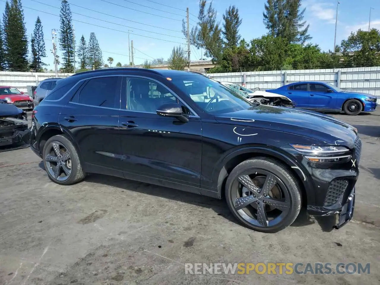 4 fotografías del automóvil dañado KMUMADTB8NU033506 GENESIS GV70 BASE 2022