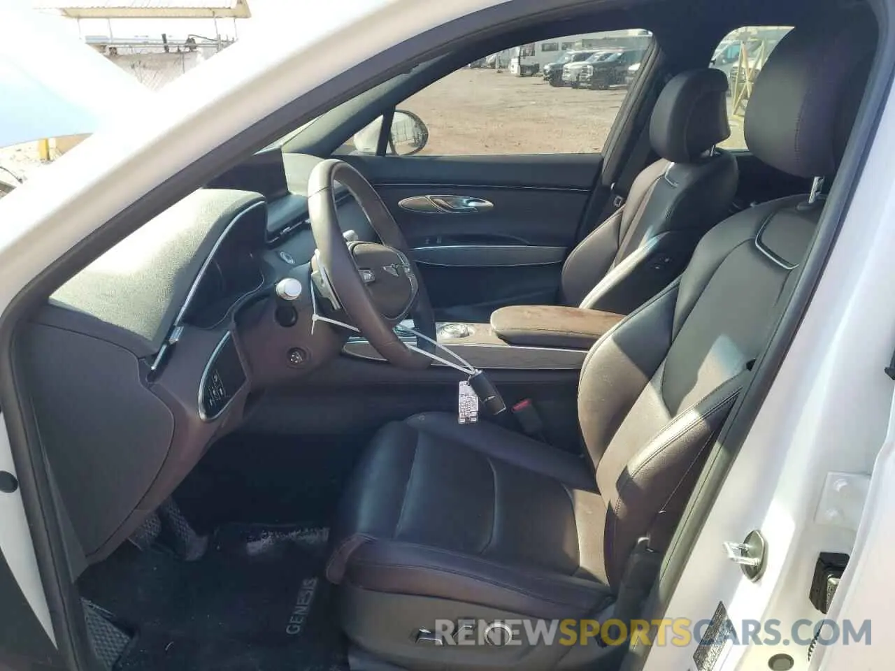 7 fotografías del automóvil dañado KMUMADTB0PU115412 GENESIS GV70 BASE 2023