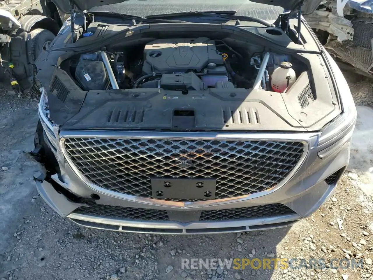 12 fotografías del automóvil dañado KMUMADTB1PU116424 GENESIS GV70 BASE 2023