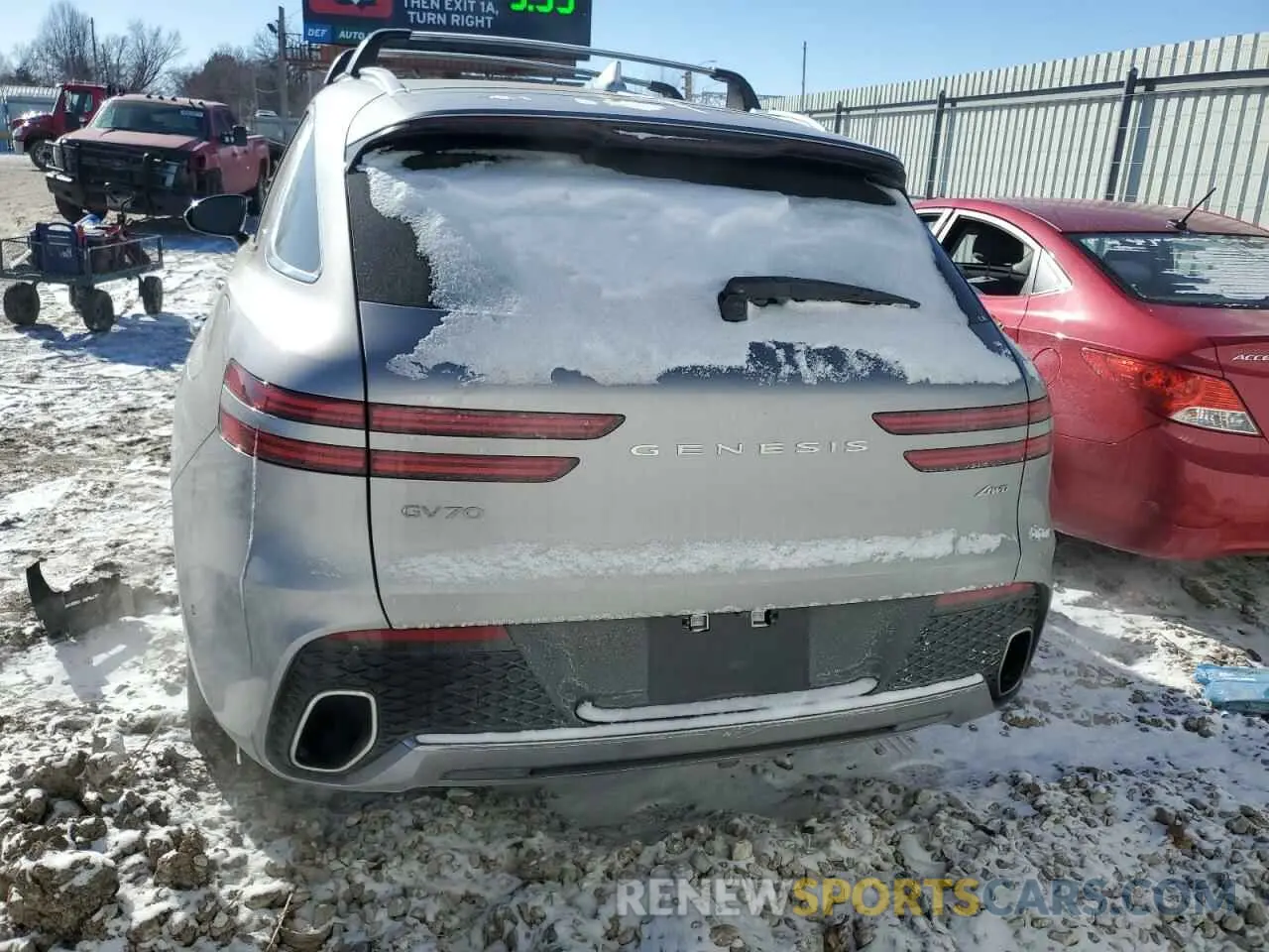 6 fotografías del automóvil dañado KMUMADTB1PU116424 GENESIS GV70 BASE 2023
