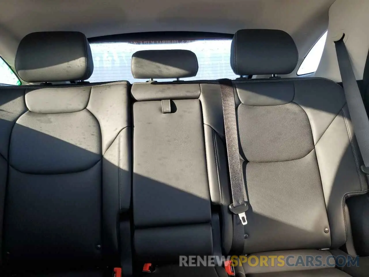 10 fotografías del automóvil dañado KMUMADTB1PU139430 GENESIS GV70 BASE 2023