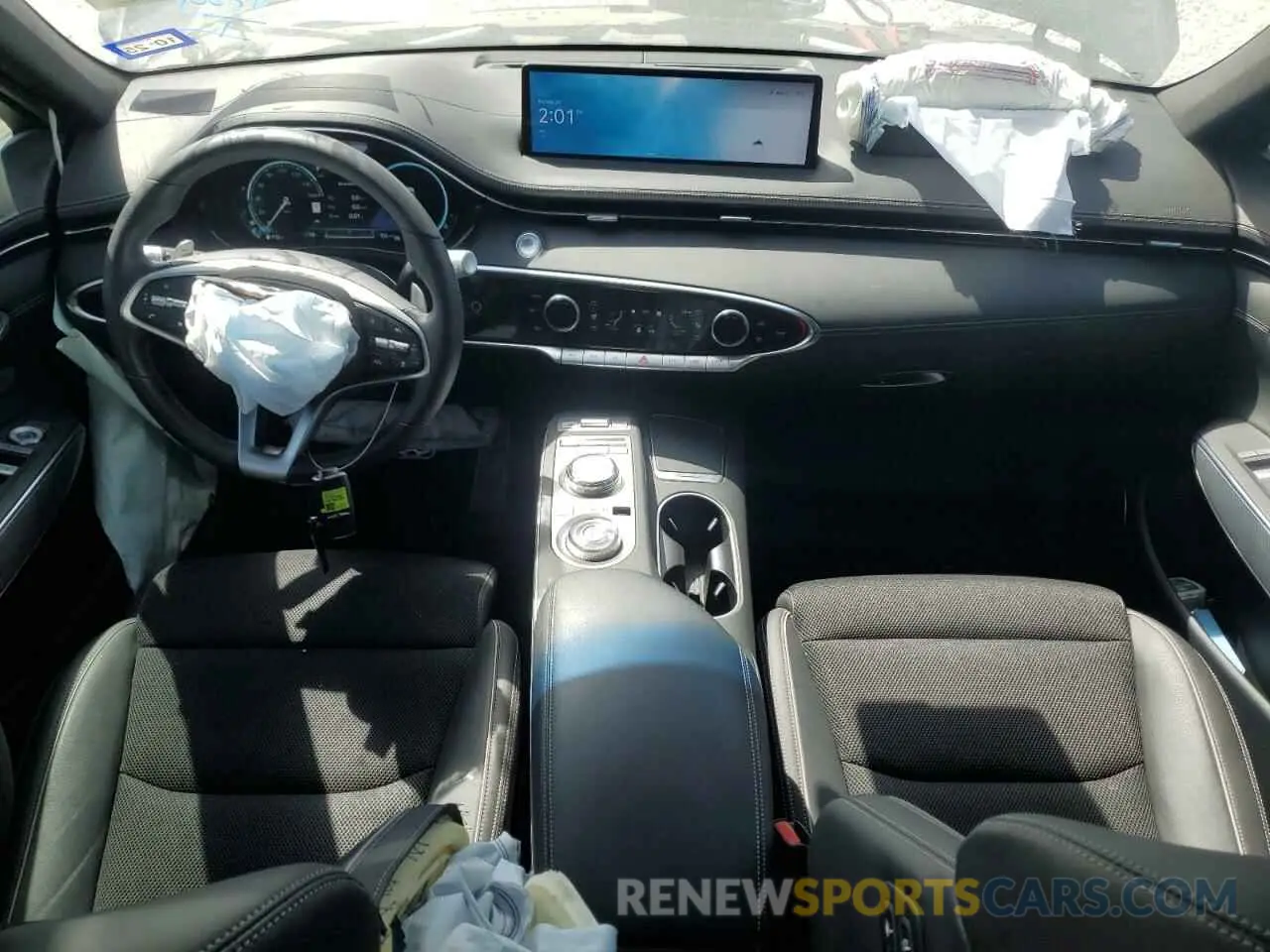 8 fotografías del automóvil dañado KMUMADTB2PU094272 GENESIS GV70 BASE 2023