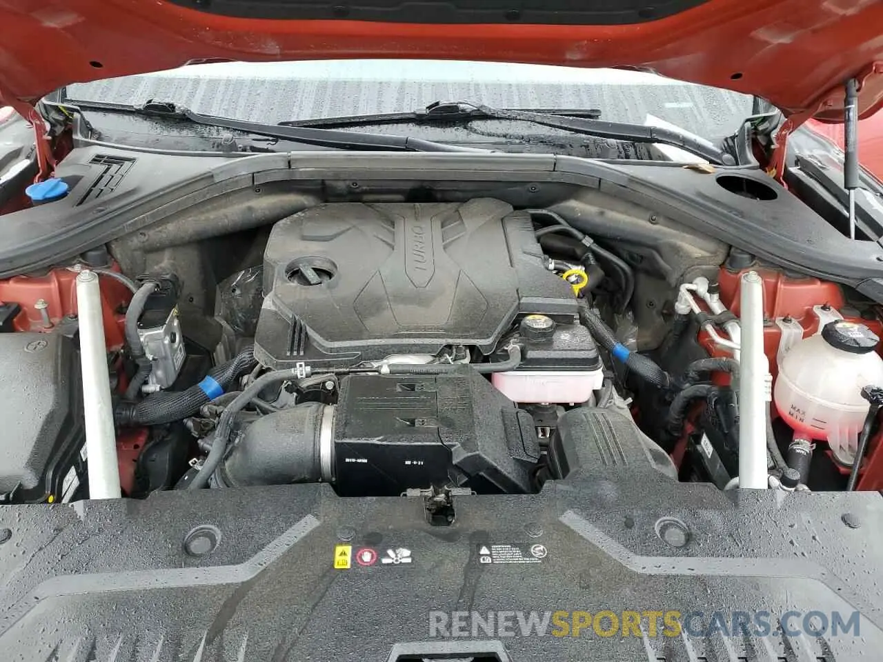 12 fotografías del automóvil dañado KMUMADTB4PU108379 GENESIS GV70 BASE 2023