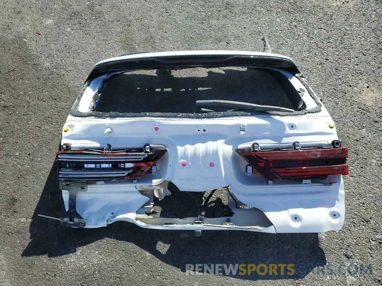 13 fotografías del automóvil dañado KMUMADTB5PU121433 GENESIS GV70 BASE 2023