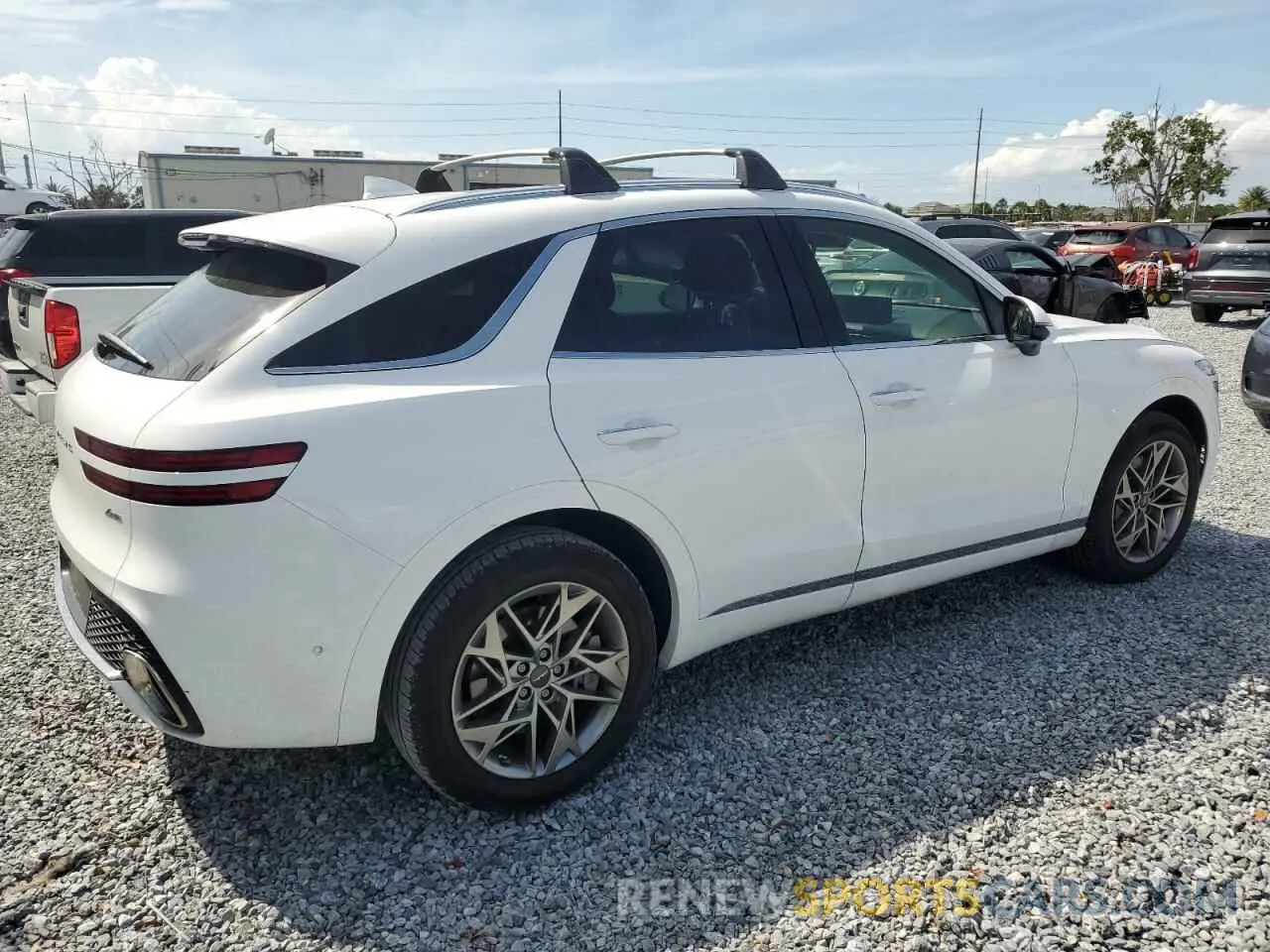 3 fotografías del automóvil dañado KMUMADTB5PU135946 GENESIS GV70 BASE 2023
