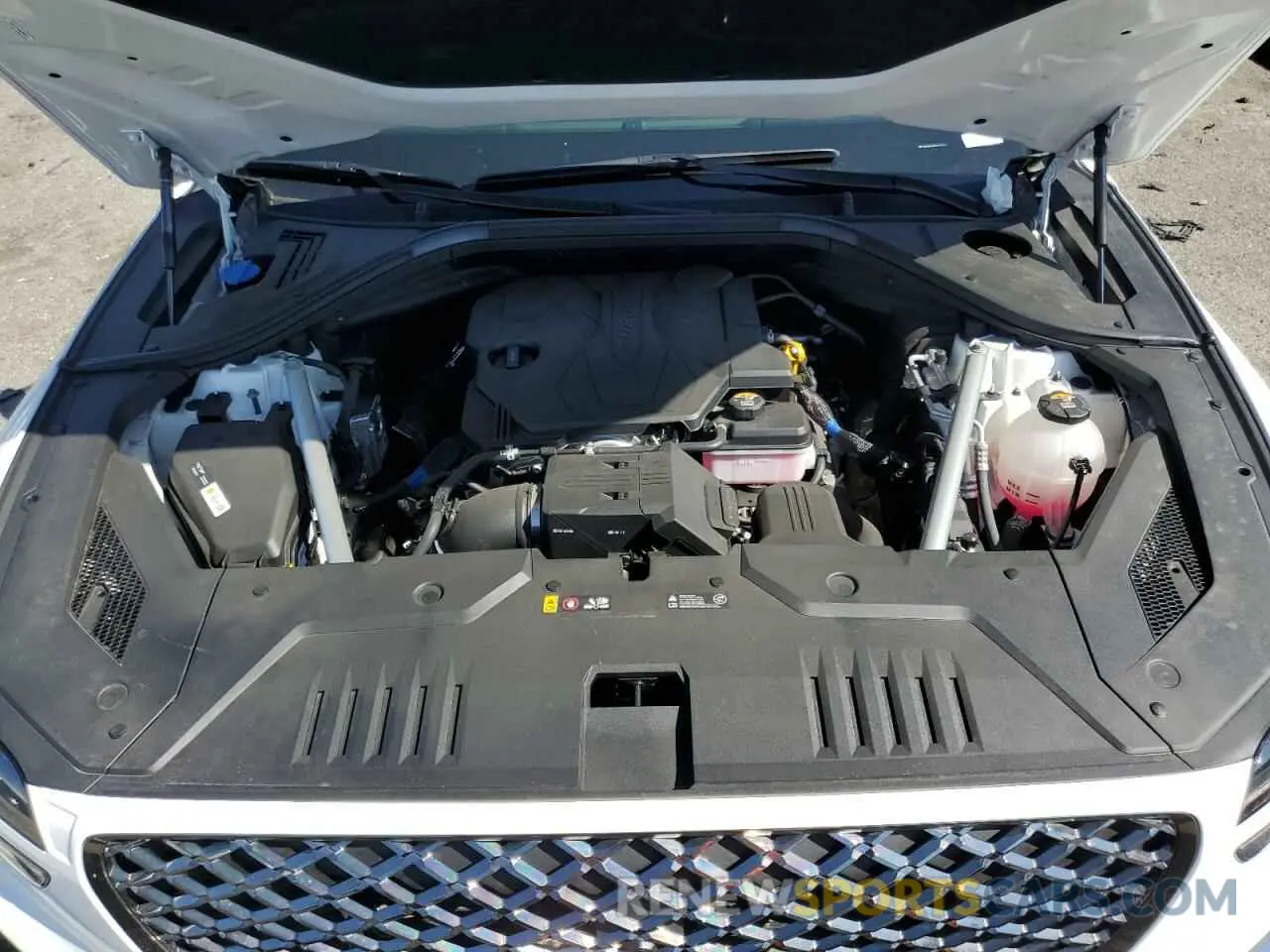 13 fotografías del automóvil dañado KMUMADTB6PU119223 GENESIS GV70 BASE 2023