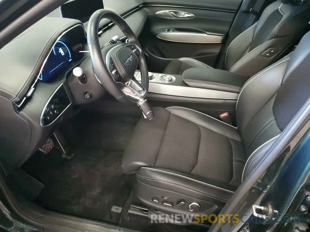 7 fotografías del automóvil dañado KMUMADTB7PU088094 GENESIS GV70 BASE 2023
